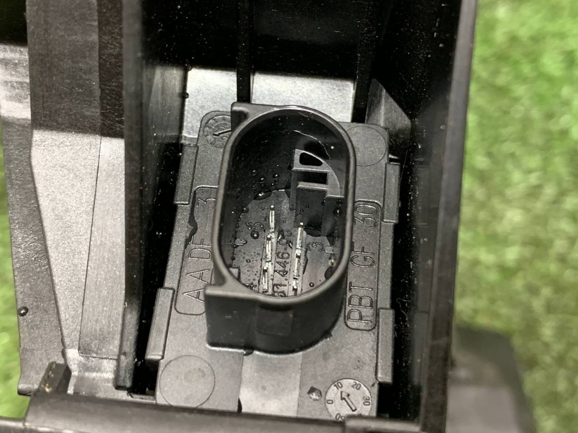 https://ycs.partsauto.market/partsauto-images/thmbs/userImages/h353NjtZg3VDP19b5HMt7LlpbQ93/part/75ad57d3-e108-40c9-b5bb-afcbb759bcc5_1724326928539.jpg