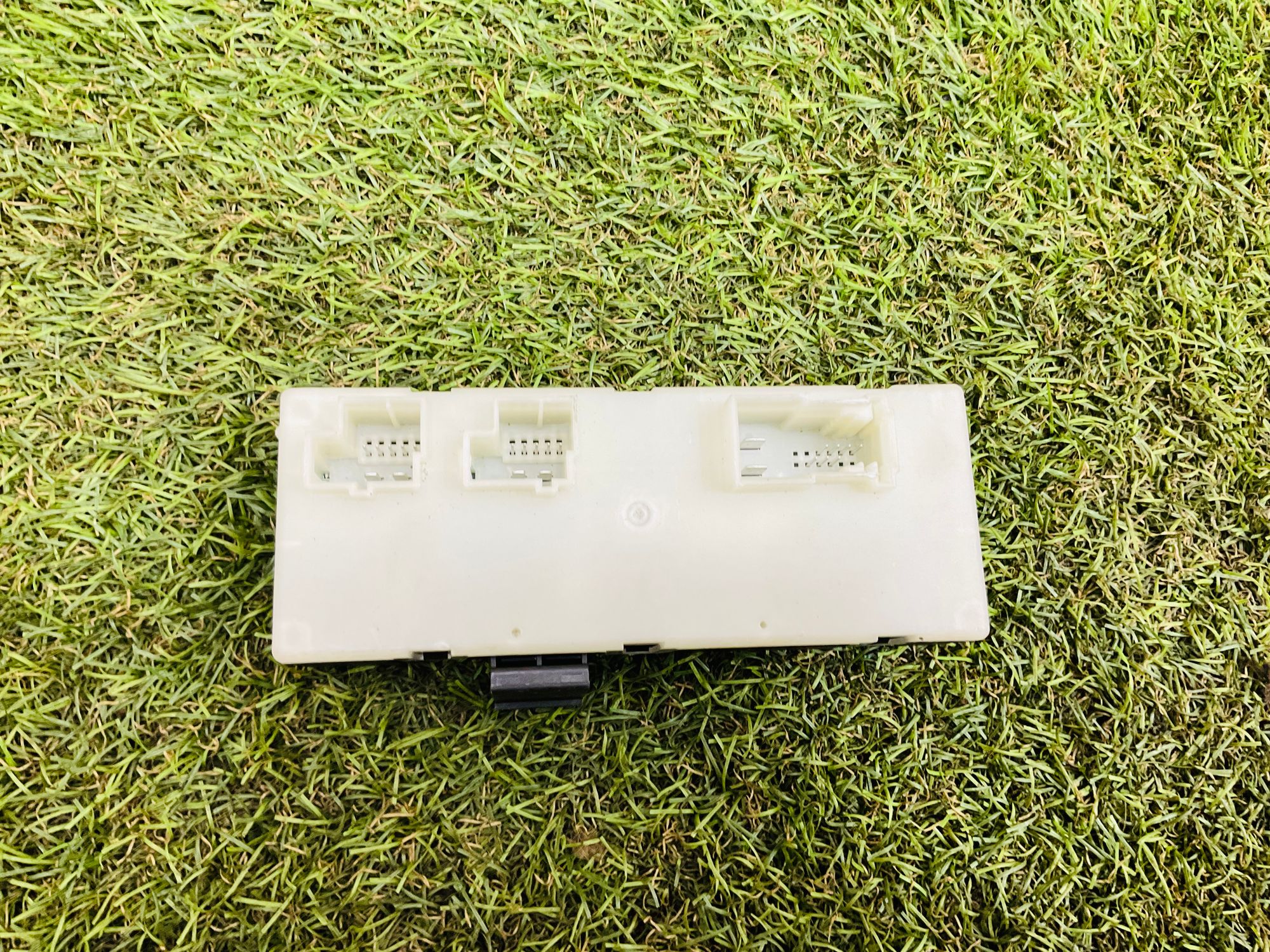https://ycs.partsauto.market/partsauto-images/thmbs/userImages/h353NjtZg3VDP19b5HMt7LlpbQ93/part/75c0d3d9-0ec7-41e0-a825-d6acf60c75fa_1779263377123.jpg
