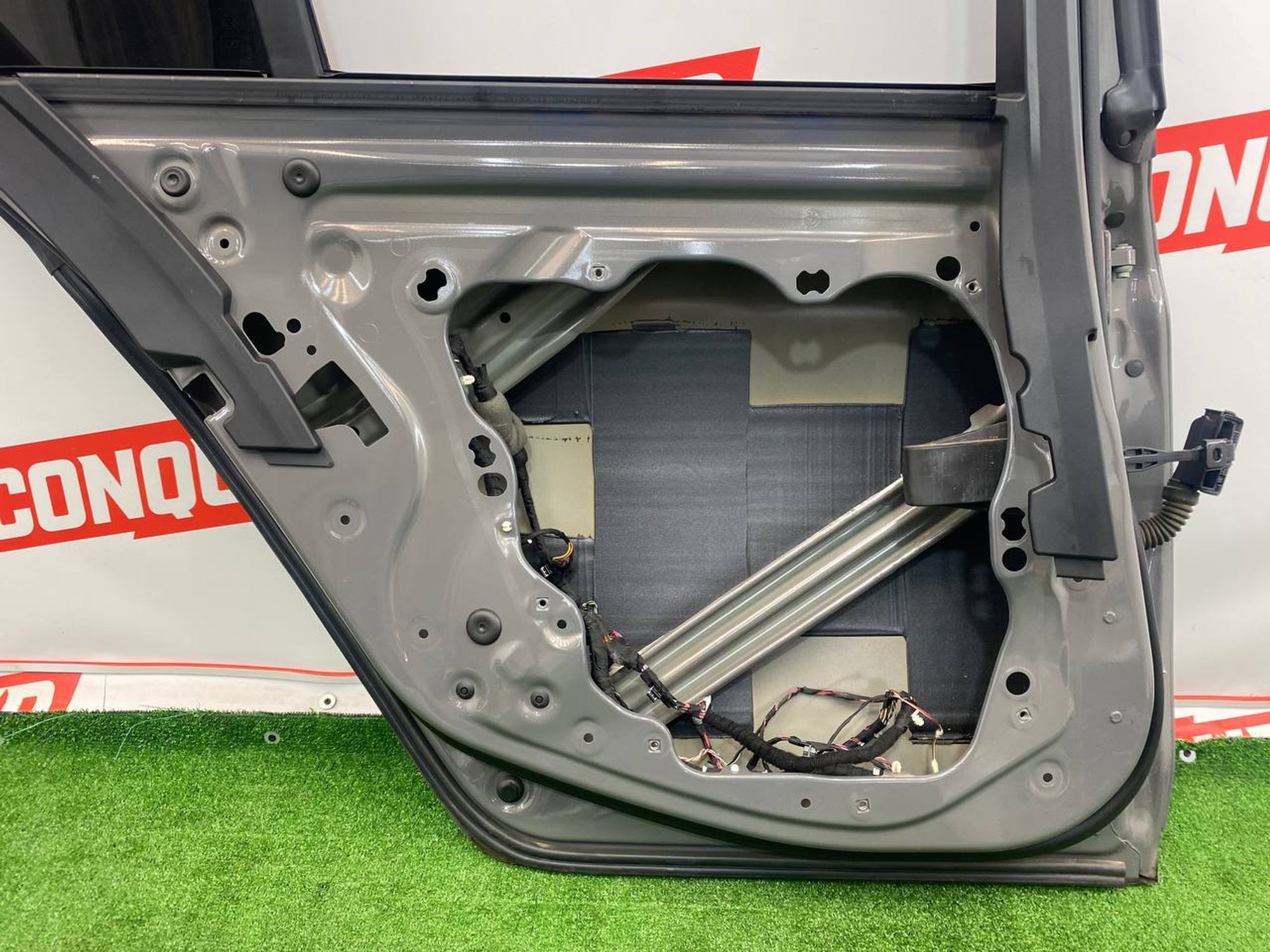 https://ycs.partsauto.market/partsauto-images/thmbs/userImages/h353NjtZg3VDP19b5HMt7LlpbQ93/part/75d361f9-dfc9-4017-8b86-0d424e6bb007_1747063831530.jpg