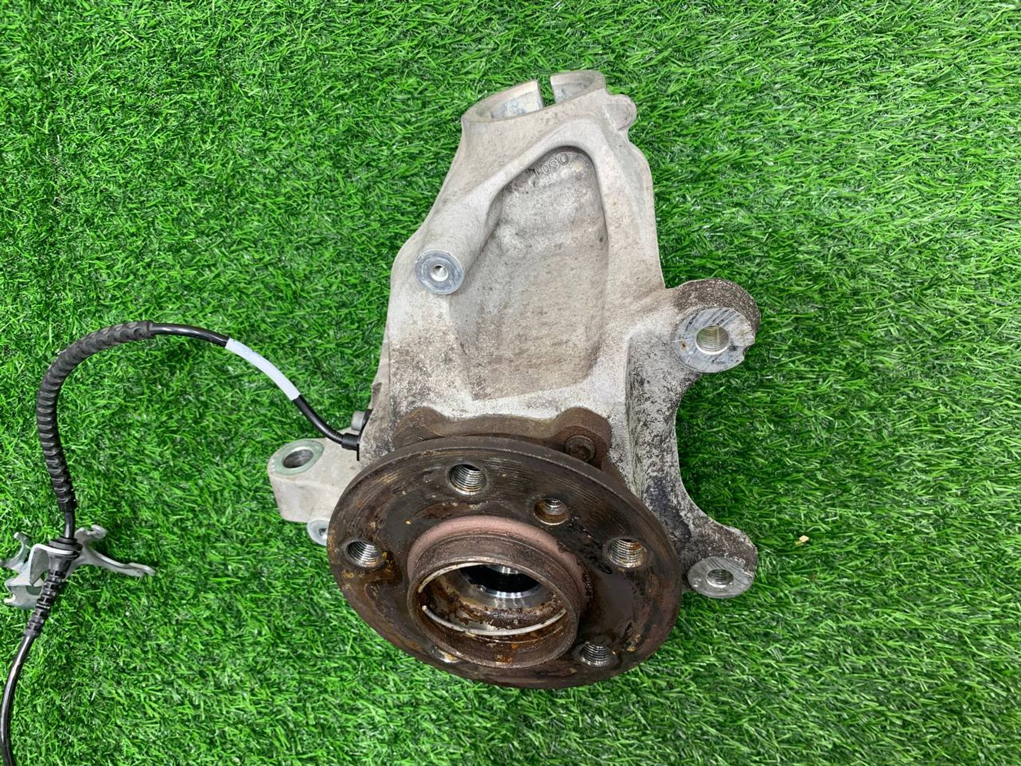 https://ycs.partsauto.market/partsauto-images/thmbs/userImages/h353NjtZg3VDP19b5HMt7LlpbQ93/part/7644831b-a026-4f42-9b69-bfabb1314ca7_1732610631475.jpg