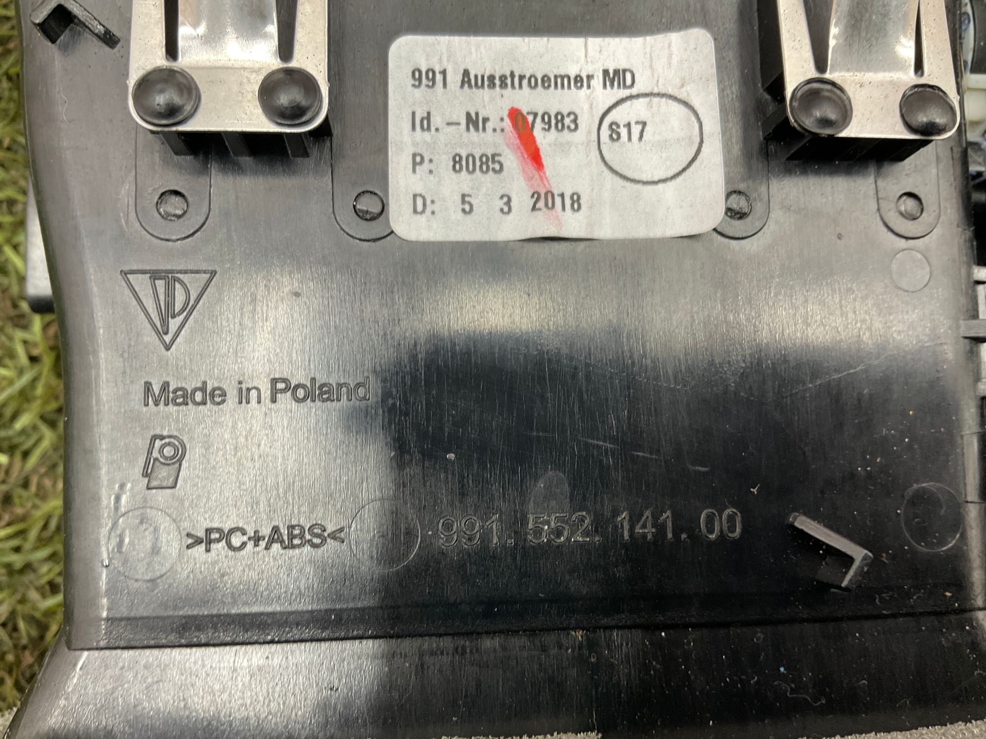 Дефлектор воздушный центральный Porsche 911 GT3, 991 Рестайлинг 2018, 8000 рублей, Москва