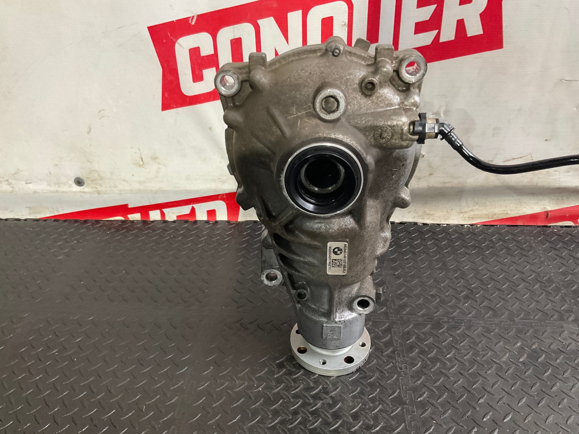 https://ycs.partsauto.market/partsauto-images/thmbs/userImages/h353NjtZg3VDP19b5HMt7LlpbQ93/part/7670569c-acd5-4370-83f3-d8eaa37479fa_1741954968210.jpg
