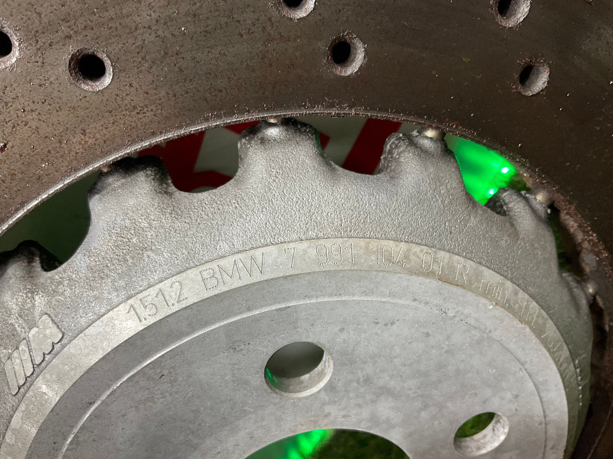 https://ycs.partsauto.market/partsauto-images/thmbs/userImages/h353NjtZg3VDP19b5HMt7LlpbQ93/part/76787ae2-c631-45d7-9097-338977b0c1f6_1784366575960.jpg