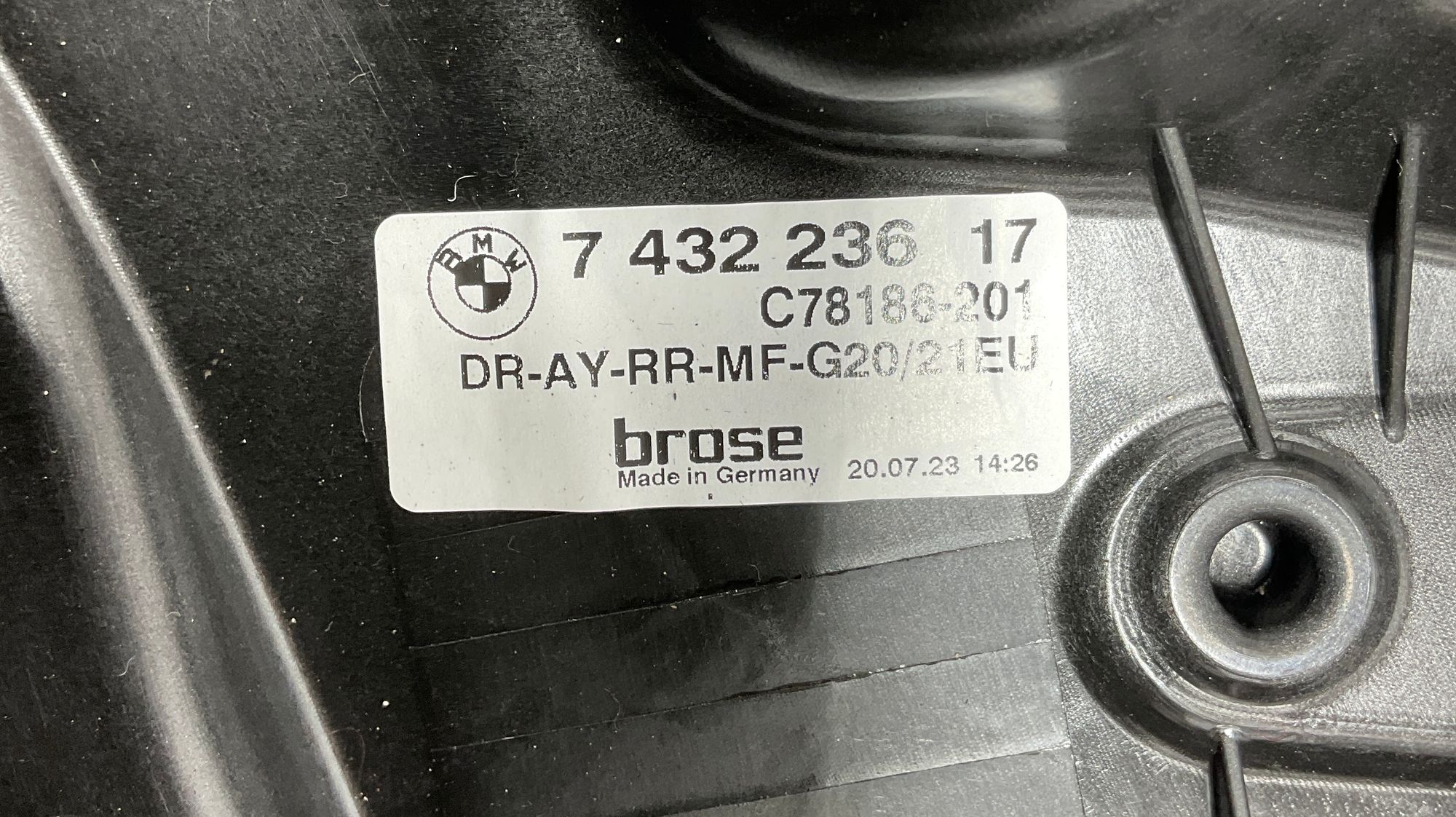 Задний правый стеклоподъёмник BMW M3, G80 2023, 4000 рублей, Москва