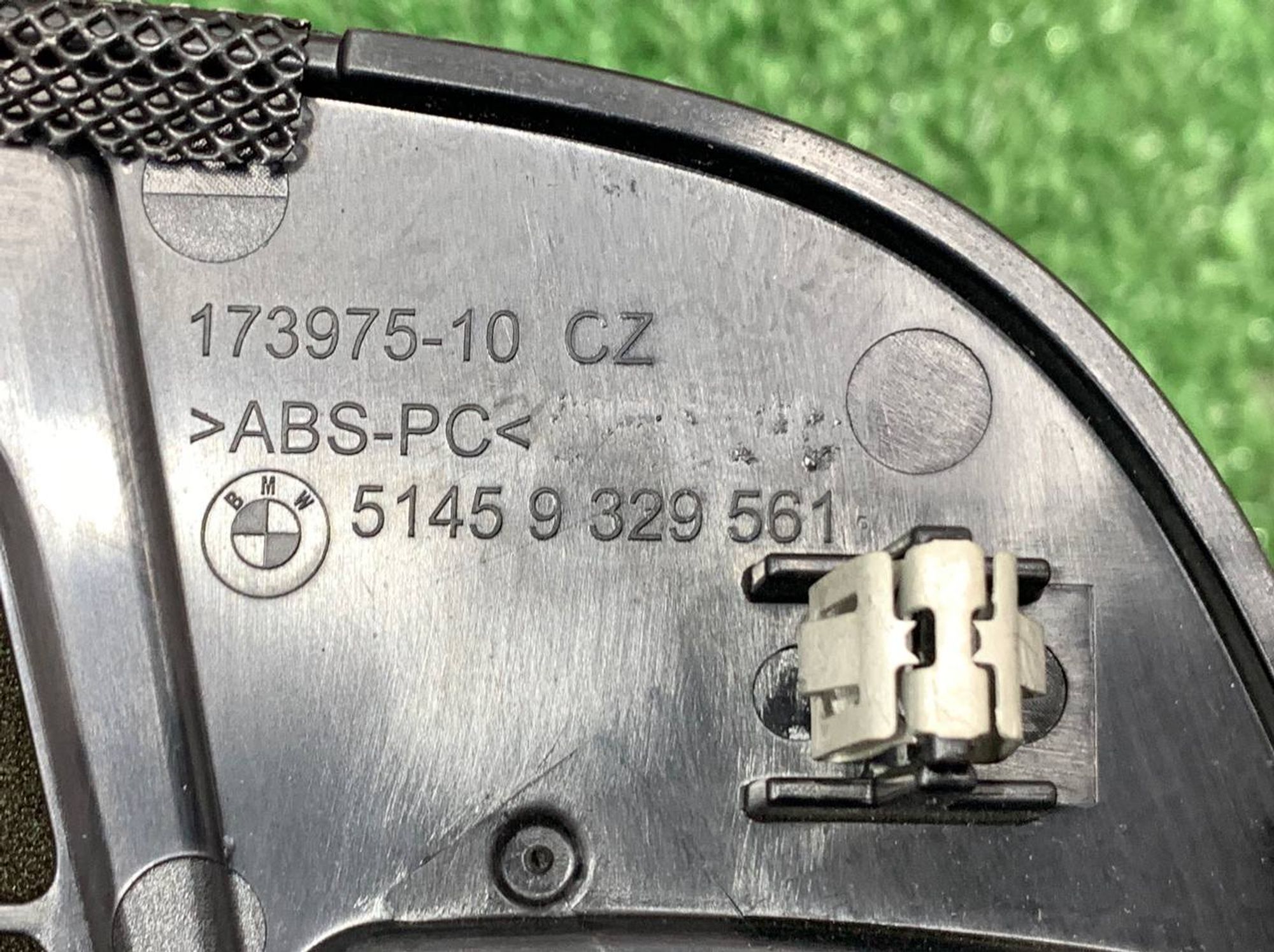 https://ycs.partsauto.market/partsauto-images/thmbs/userImages/h353NjtZg3VDP19b5HMt7LlpbQ93/part/76e20020-a73f-4019-a324-391ba508e39e_1729157753238.jpg