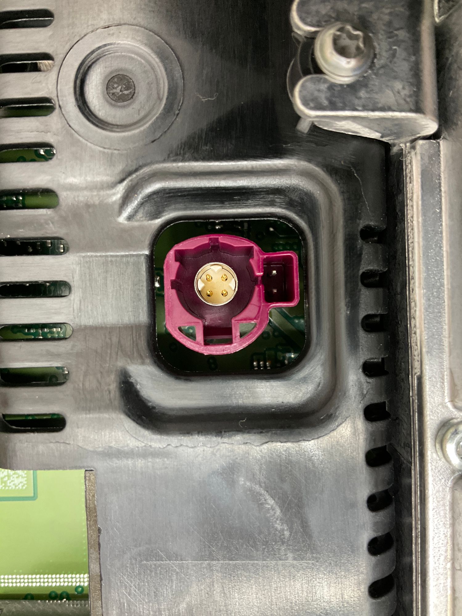 https://ycs.partsauto.market/partsauto-images/thmbs/userImages/h353NjtZg3VDP19b5HMt7LlpbQ93/part/76e6b3b5-ad54-48ad-9068-a9a680379ea5_1735128968676.jpg