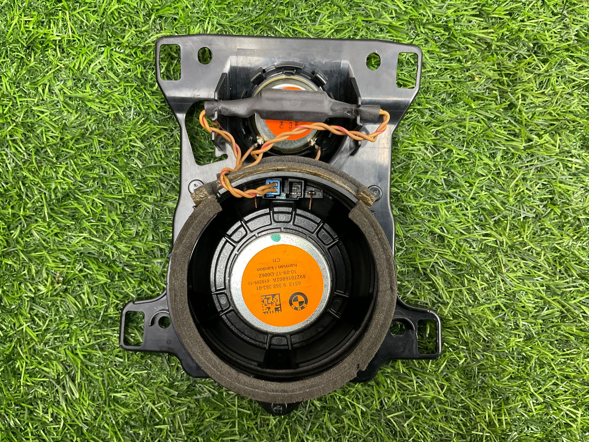 https://ycs.partsauto.market/partsauto-images/thmbs/userImages/h353NjtZg3VDP19b5HMt7LlpbQ93/part/76ffc378-2473-4b72-b5fa-f3f766a413d2_1736758458607.jpg