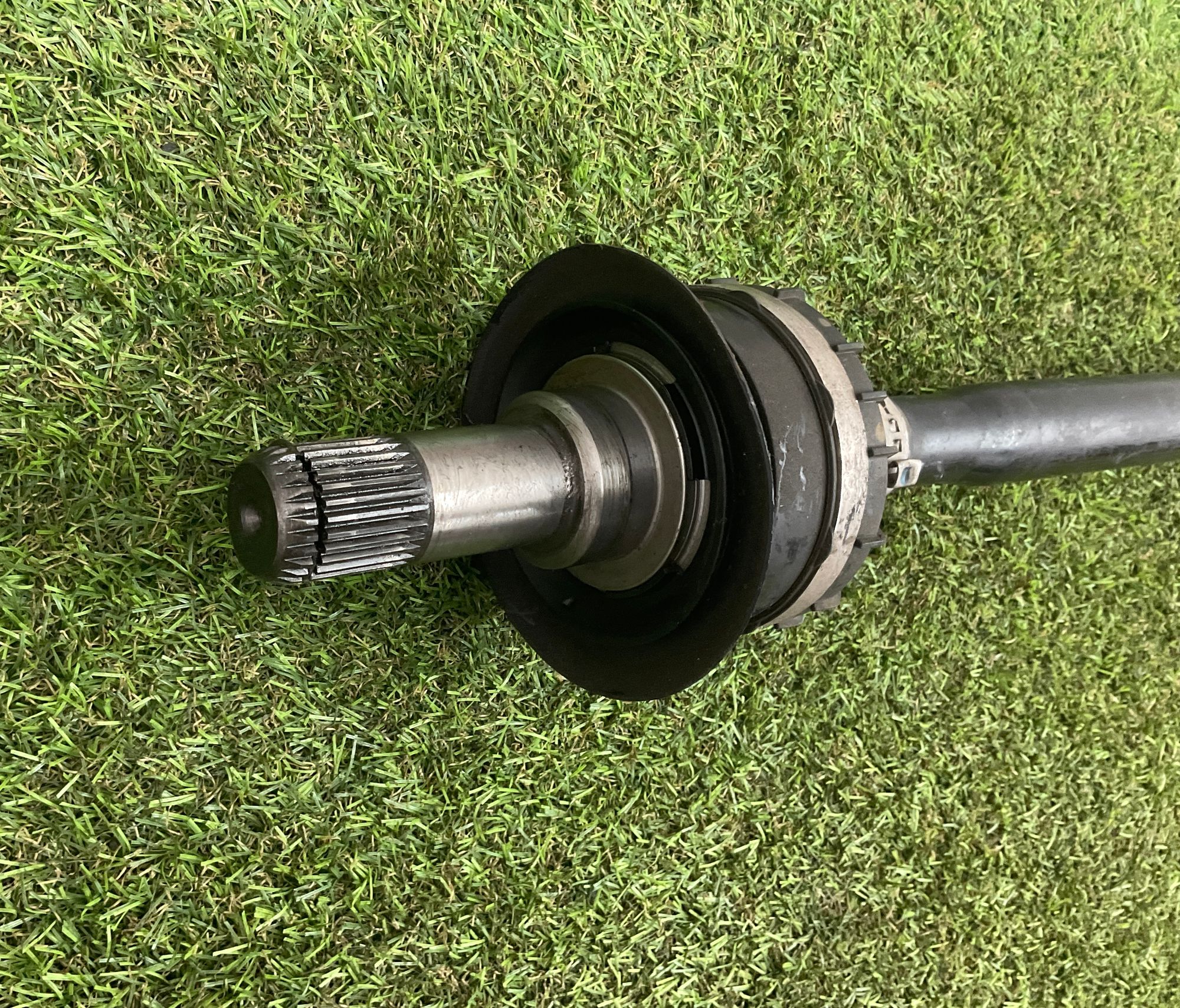 https://ycs.partsauto.market/partsauto-images/thmbs/userImages/h353NjtZg3VDP19b5HMt7LlpbQ93/part/77272408-6a23-42ad-9c00-f4d0afa4b28f_1749801629455.jpg