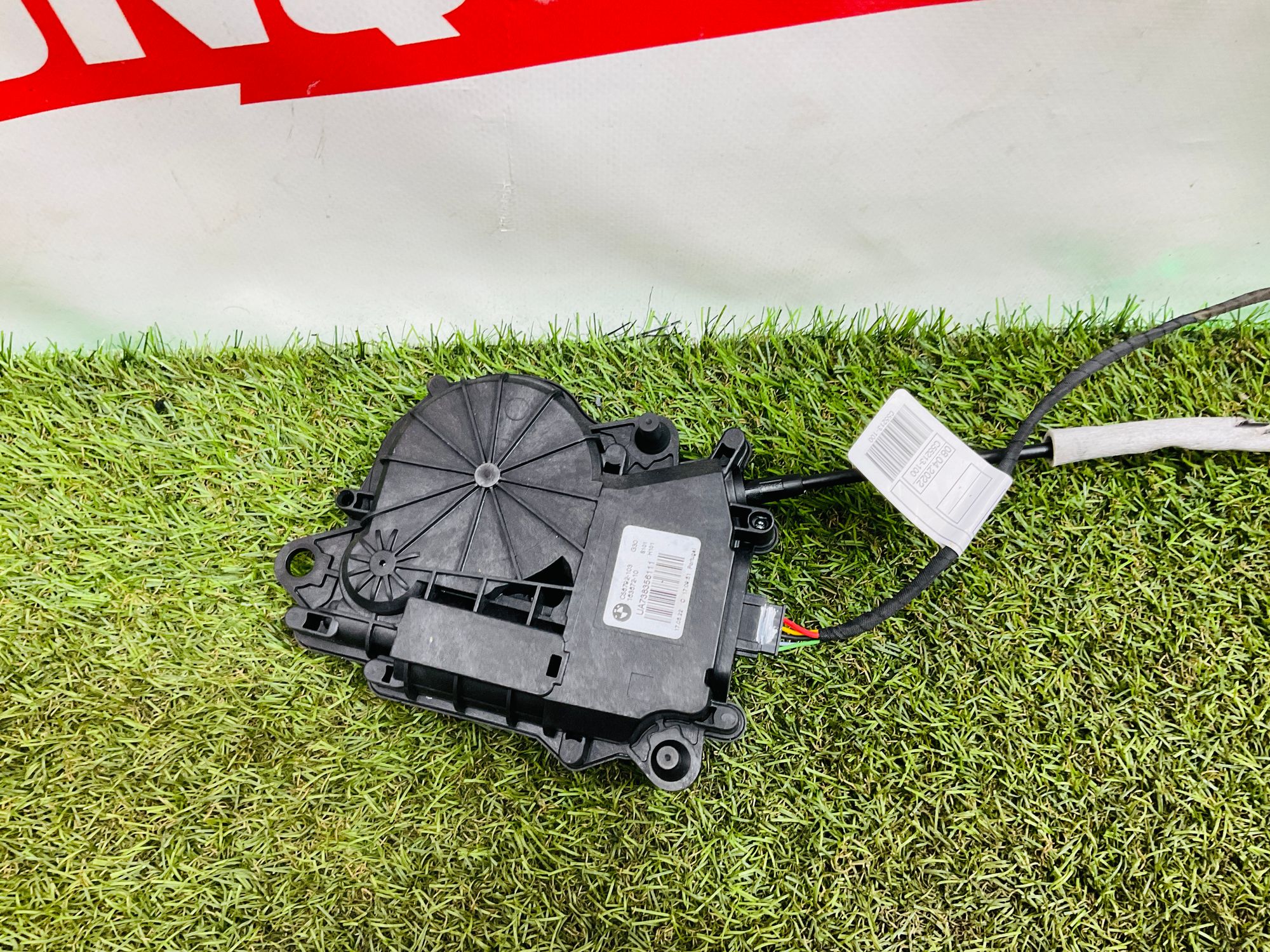 https://ycs.partsauto.market/partsauto-images/thmbs/userImages/h353NjtZg3VDP19b5HMt7LlpbQ93/part/7790ecd0-ee96-4a0f-b4b4-ebef53f3d20c_1779194729071.jpg
