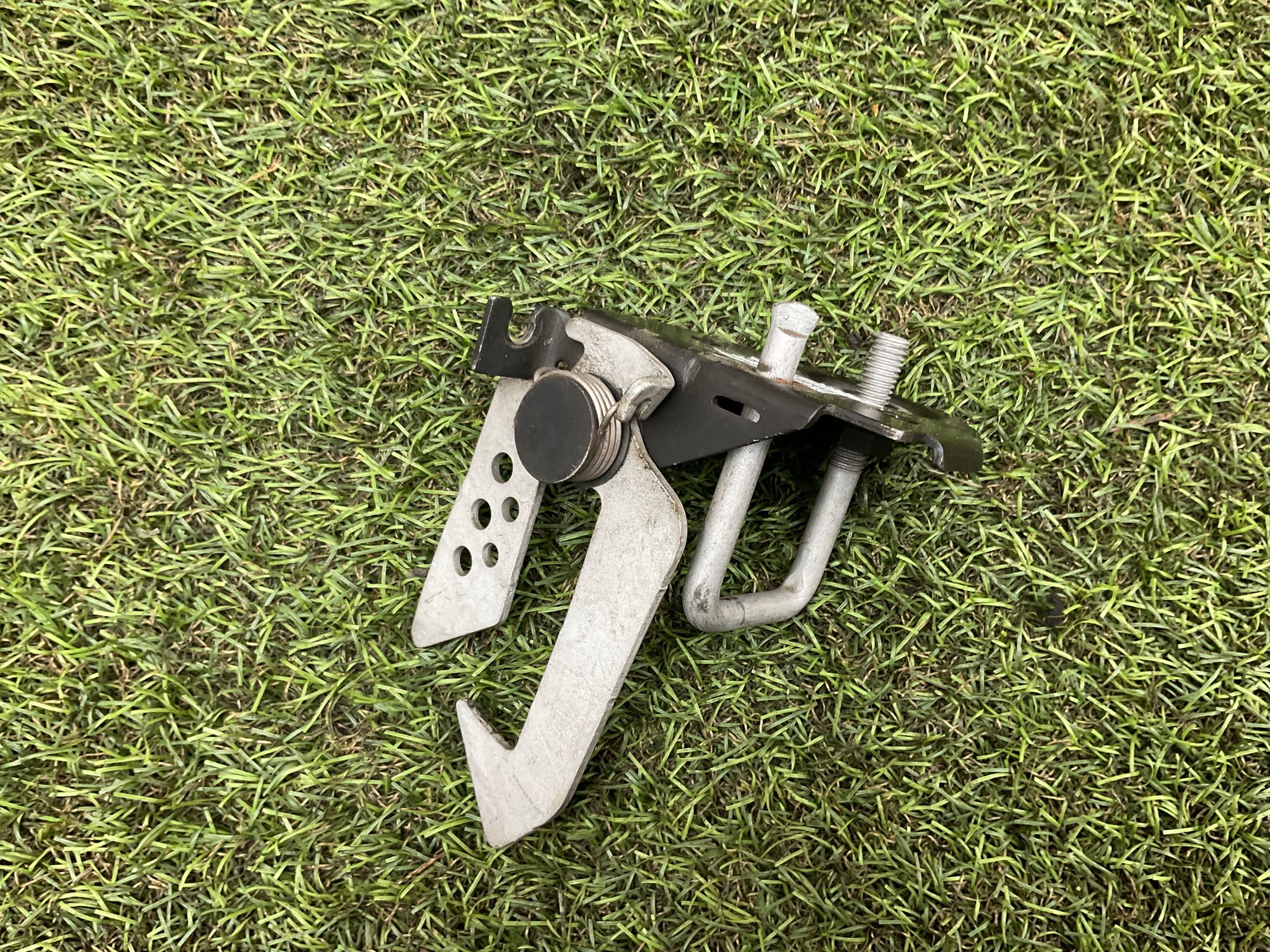 Верхняя часть замка капота BMW 5 серия, F10/F11/F07 рестайлинг, 1000 рублей, Москва