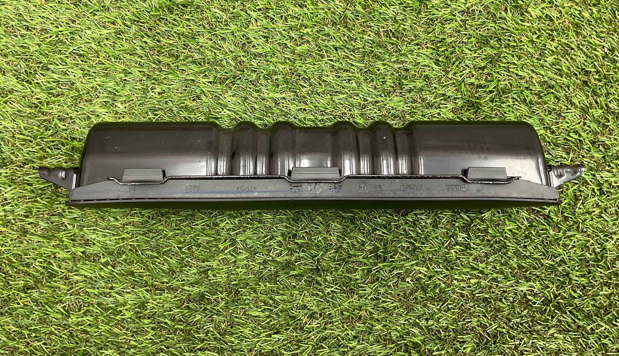 https://ycs.partsauto.market/partsauto-images/thmbs/userImages/h353NjtZg3VDP19b5HMt7LlpbQ93/part/78843701-7009-4909-8ab3-b4f255824e86_1747897371354.jpg