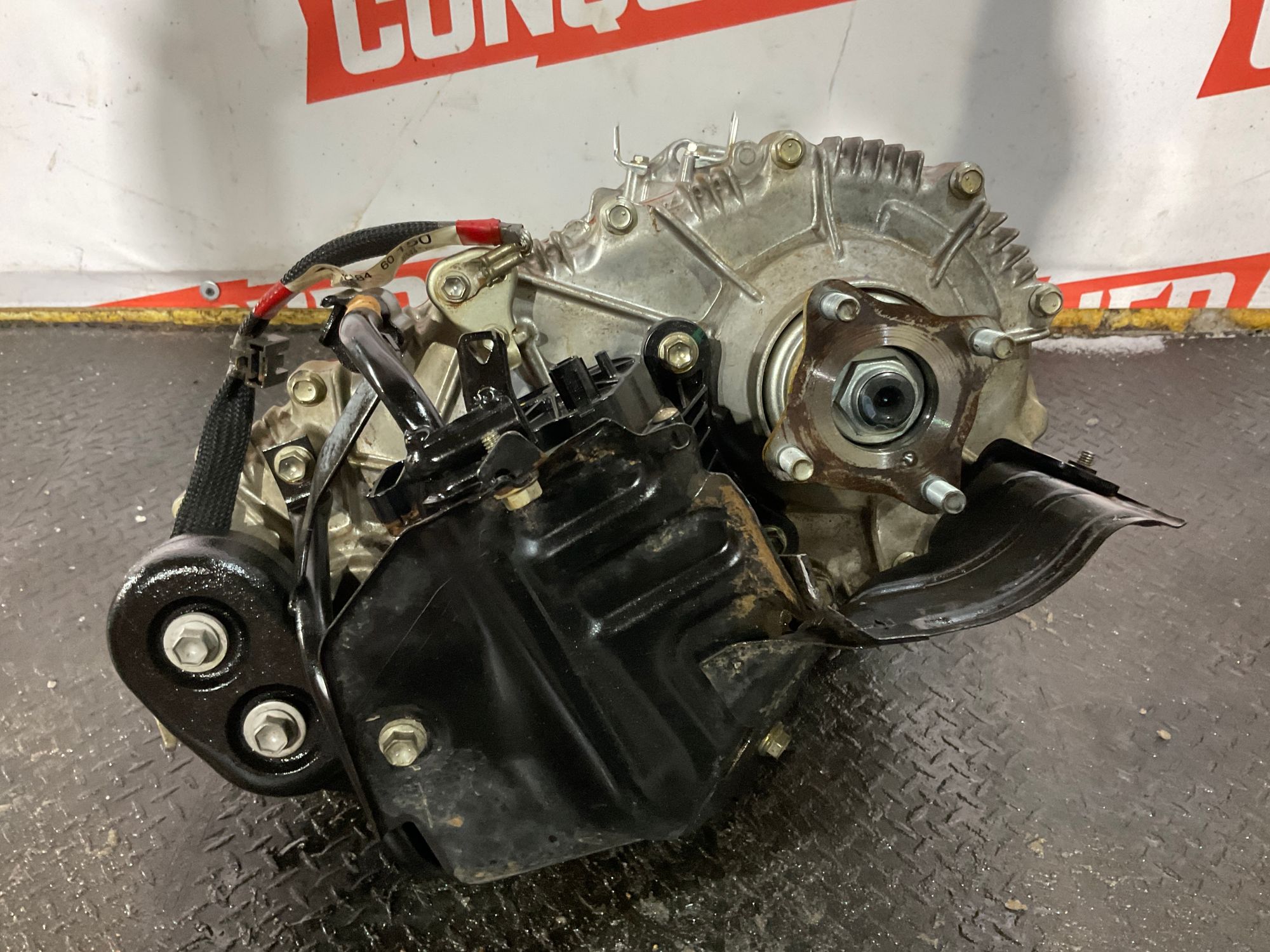 Раздатка Toyota Land Cruiser 200 рестайлинг 1VDFTV 2017, 100000 рублей, Москва