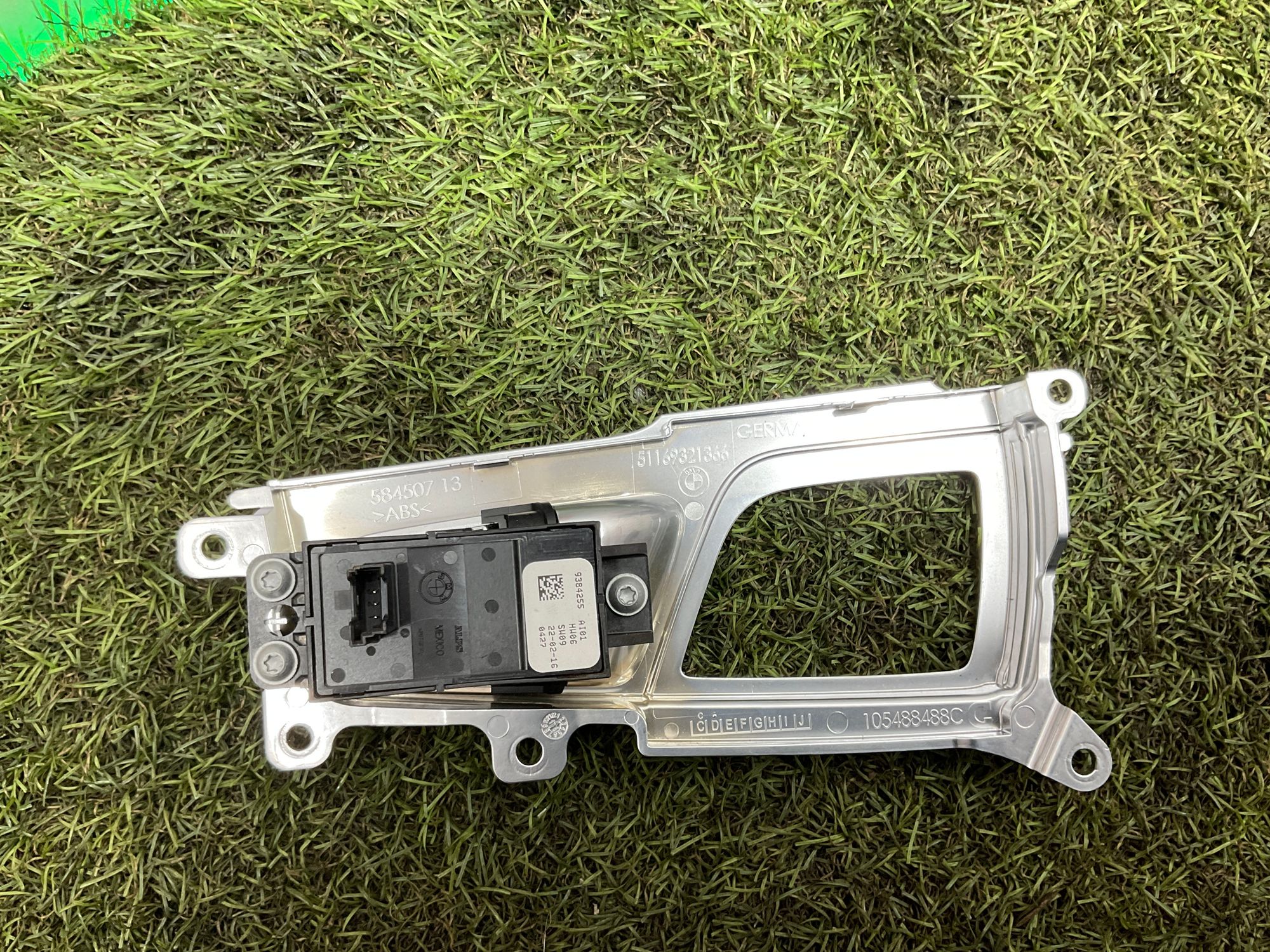 Кнопка фиксатора стояночного тормоза BMW 7 серия, G11/G12, 3000 рублей, Москва