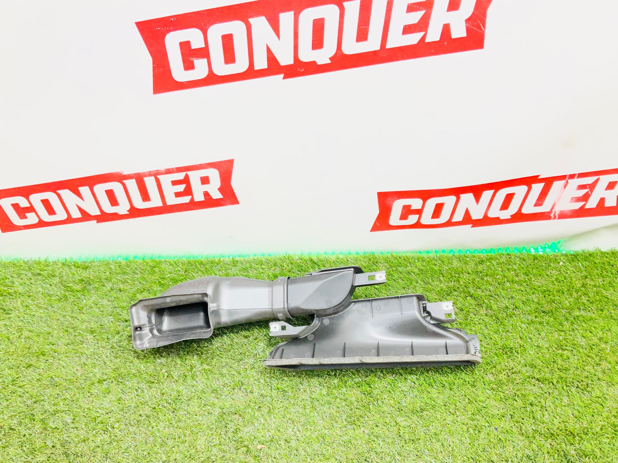 https://ycs.partsauto.market/partsauto-images/thmbs/userImages/h353NjtZg3VDP19b5HMt7LlpbQ93/part/79b1ead8-e8ec-46fa-b281-6d09ff95f7bd_1786542319677.jpg