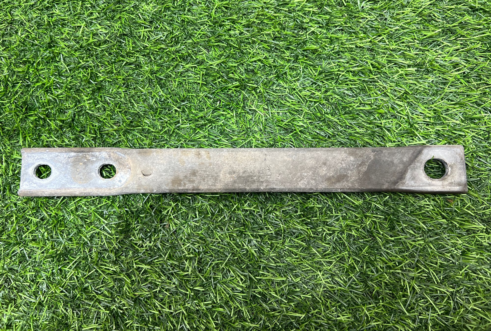 https://ycs.partsauto.market/partsauto-images/thmbs/userImages/h353NjtZg3VDP19b5HMt7LlpbQ93/part/79da953e-841f-4ced-95d8-205d14d3d811_1736151479418.jpg