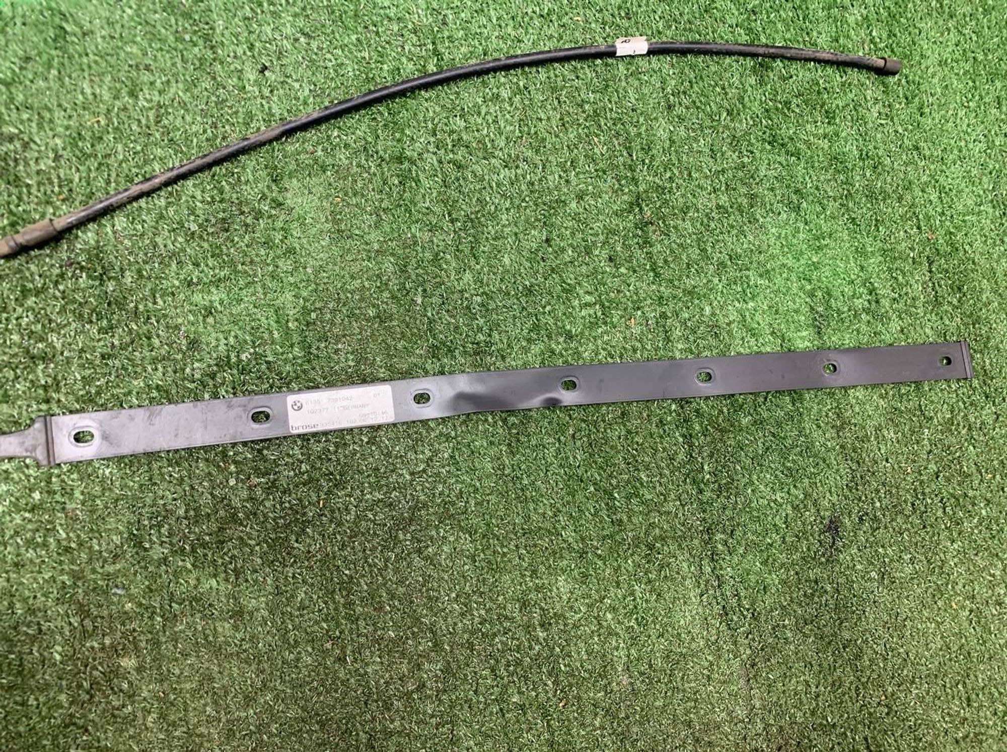 https://ycs.partsauto.market/partsauto-images/thmbs/userImages/h353NjtZg3VDP19b5HMt7LlpbQ93/part/7a6c56f0-3525-4b6f-bd11-aa4d994bccaa_1731310907225.jpg