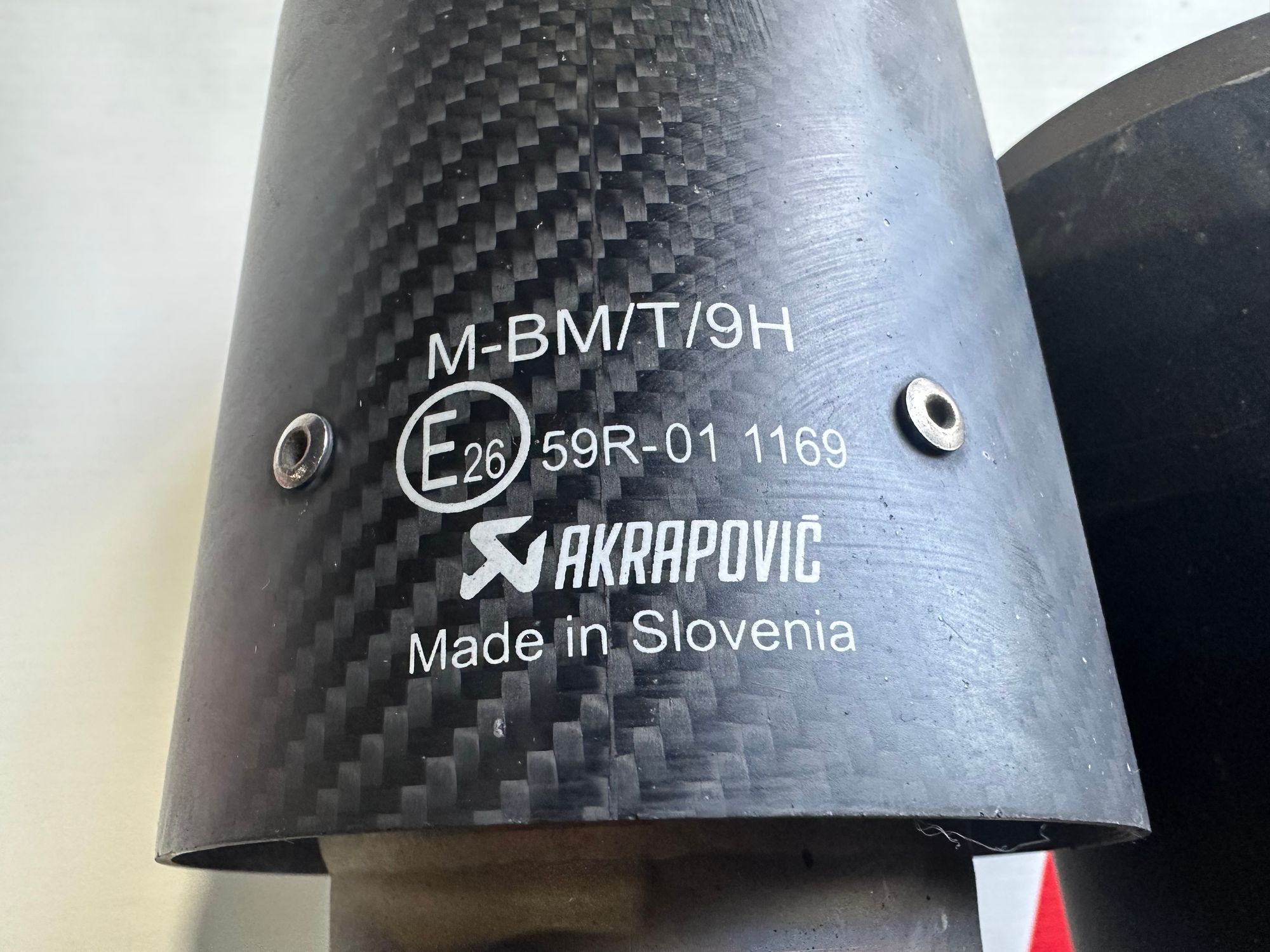 https://ycs.partsauto.market/partsauto-images/thmbs/userImages/h353NjtZg3VDP19b5HMt7LlpbQ93/part/7a7327a3-c39a-44e4-8cd8-f07d99c9f0bb_1745851208154.jpg