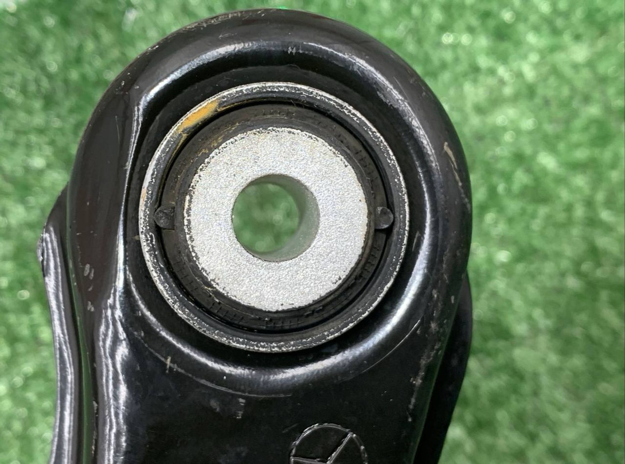 https://ycs.partsauto.market/partsauto-images/thmbs/userImages/h353NjtZg3VDP19b5HMt7LlpbQ93/part/7aec6c3a-d0ca-4be1-bd77-65bd9a6bef3b_1729674570471.jpg
