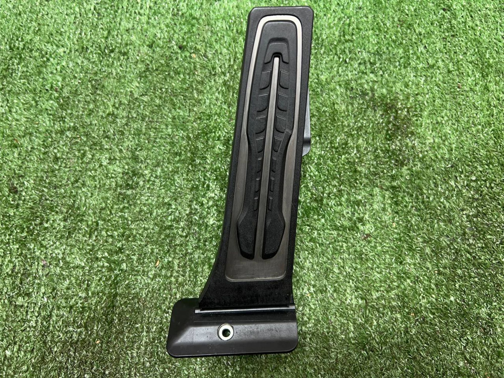 https://ycs.partsauto.market/partsauto-images/thmbs/userImages/h353NjtZg3VDP19b5HMt7LlpbQ93/part/7b214cfa-4bae-45f8-9e03-2b1f67977b4f_1730297694983.jpg