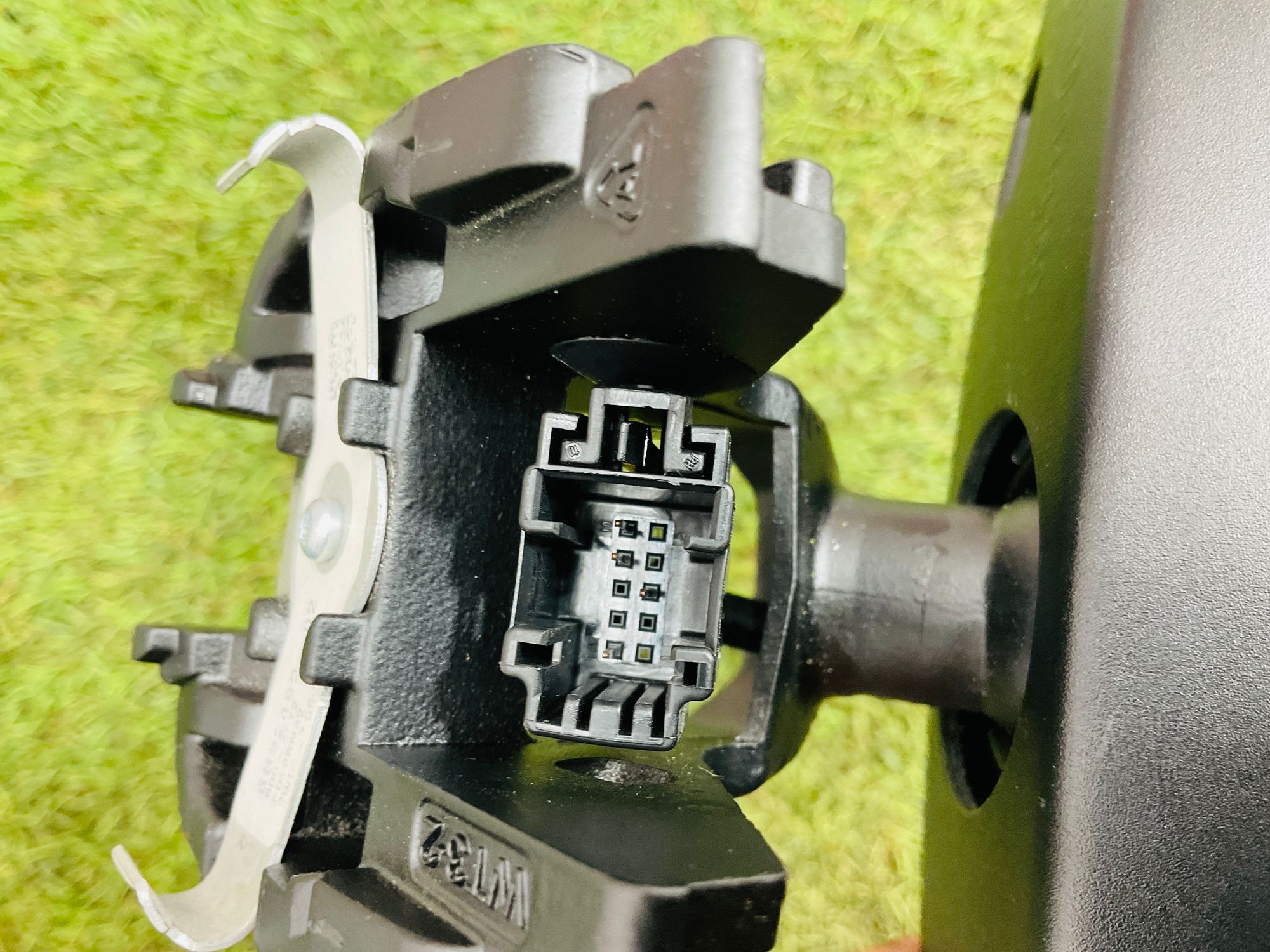 https://ycs.partsauto.market/partsauto-images/thmbs/userImages/h353NjtZg3VDP19b5HMt7LlpbQ93/part/7b3fa09e-b99f-4392-afe4-82f892256c4d_1779194987573.jpg