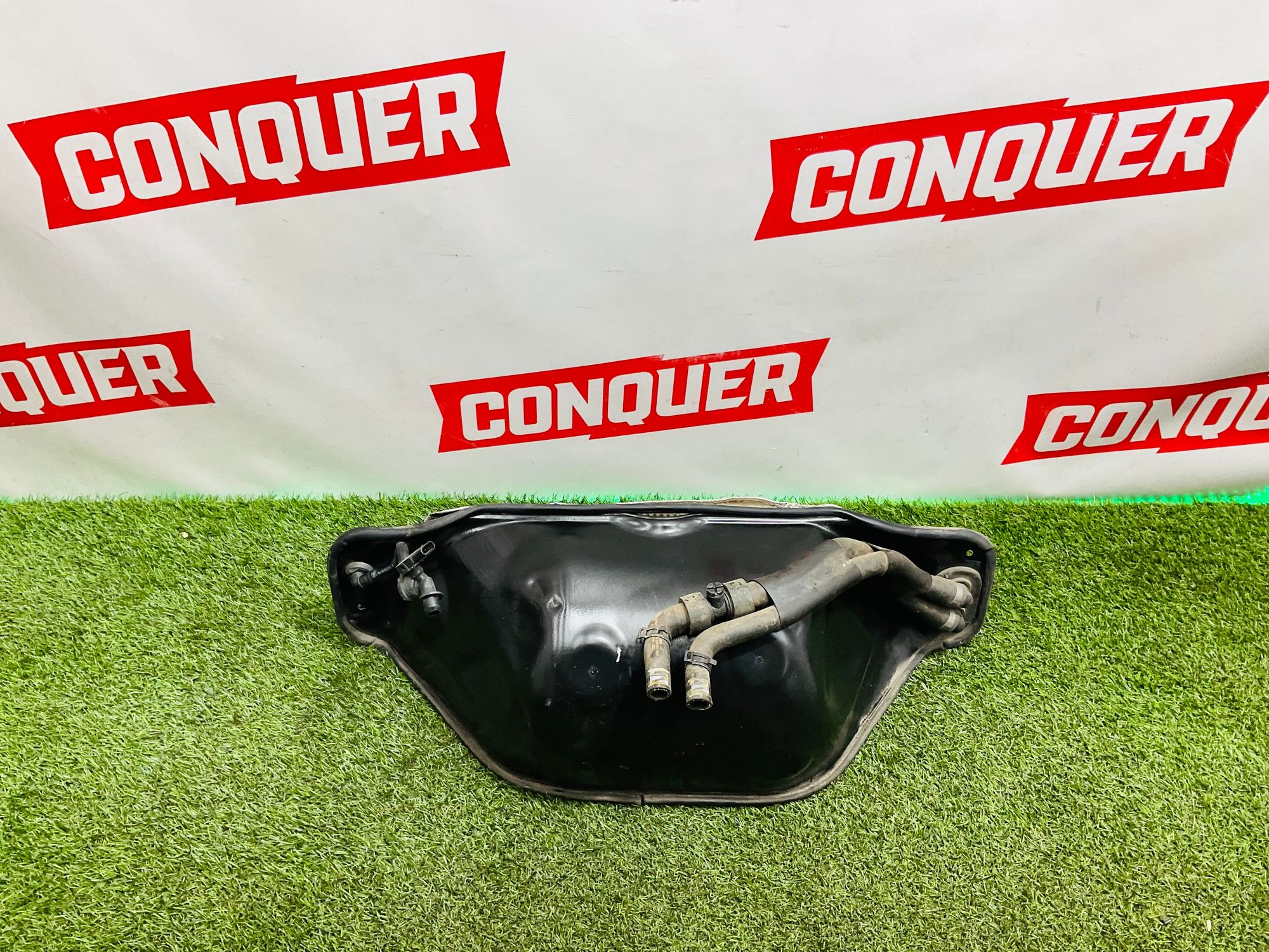 https://ycs.partsauto.market/partsauto-images/thmbs/userImages/h353NjtZg3VDP19b5HMt7LlpbQ93/part/7ba9e676-cf34-400a-ac0c-60bd2585c739_1787053447211.jpg