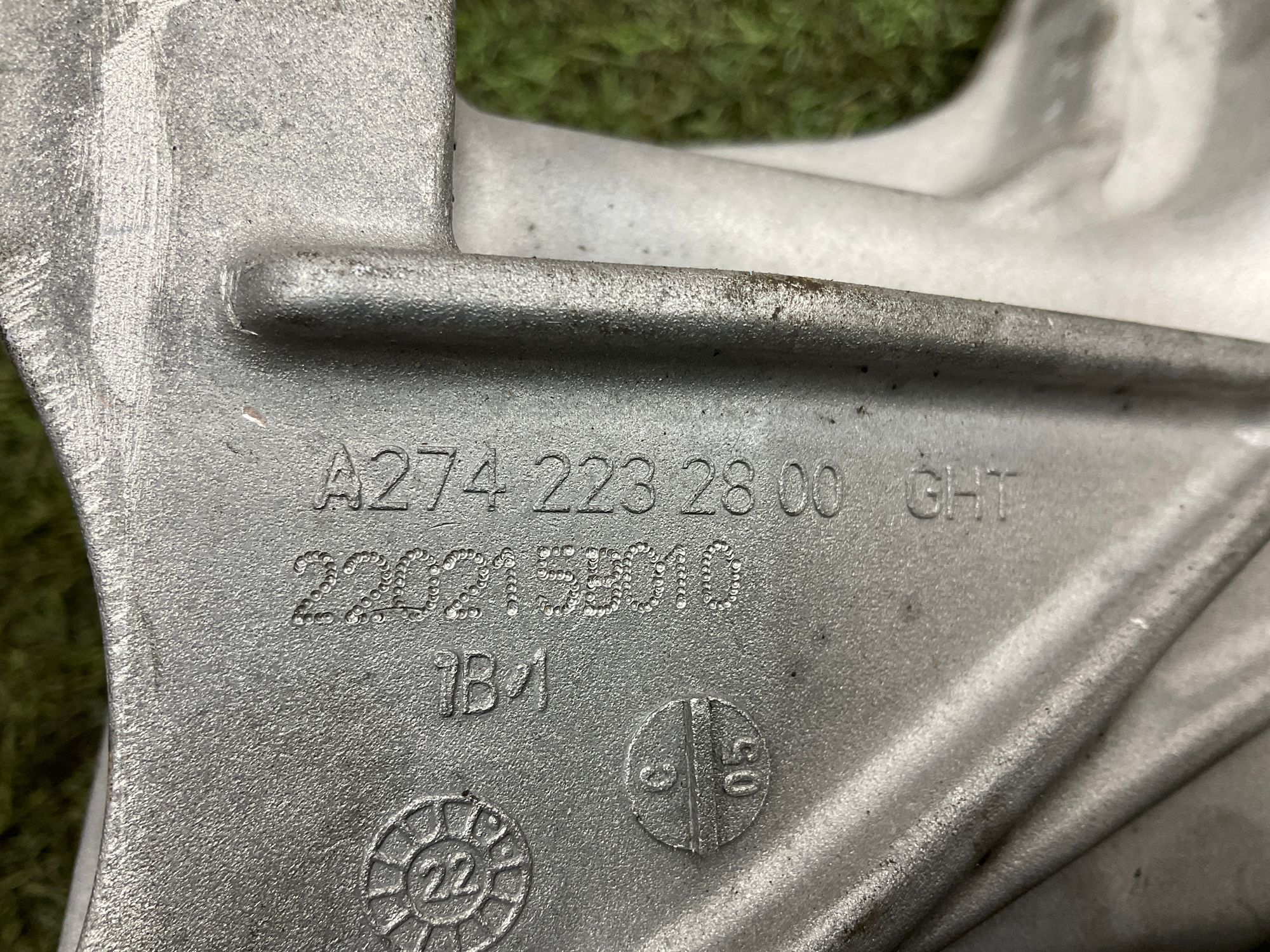 Опора двигателя правая M 274920 Mercedes-Benz C-Класс, W205, 2000 рублей, Москва