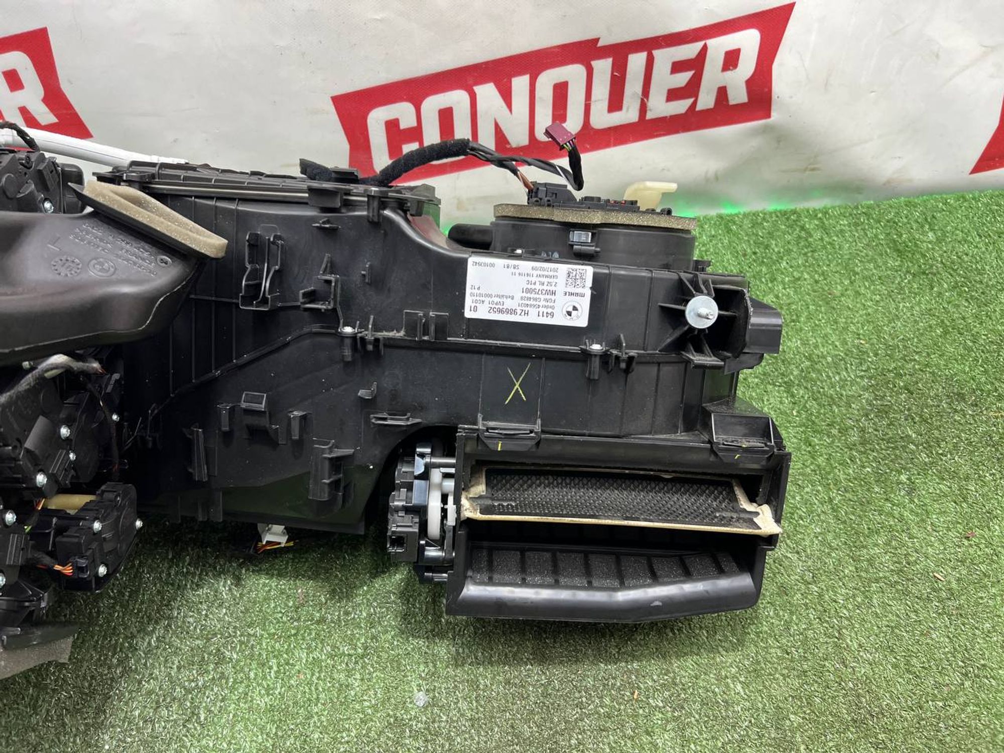 https://ycs.partsauto.market/partsauto-images/thmbs/userImages/h353NjtZg3VDP19b5HMt7LlpbQ93/part/7c1573e0-c509-4782-af94-971e59f60783_1730289502729.jpg
