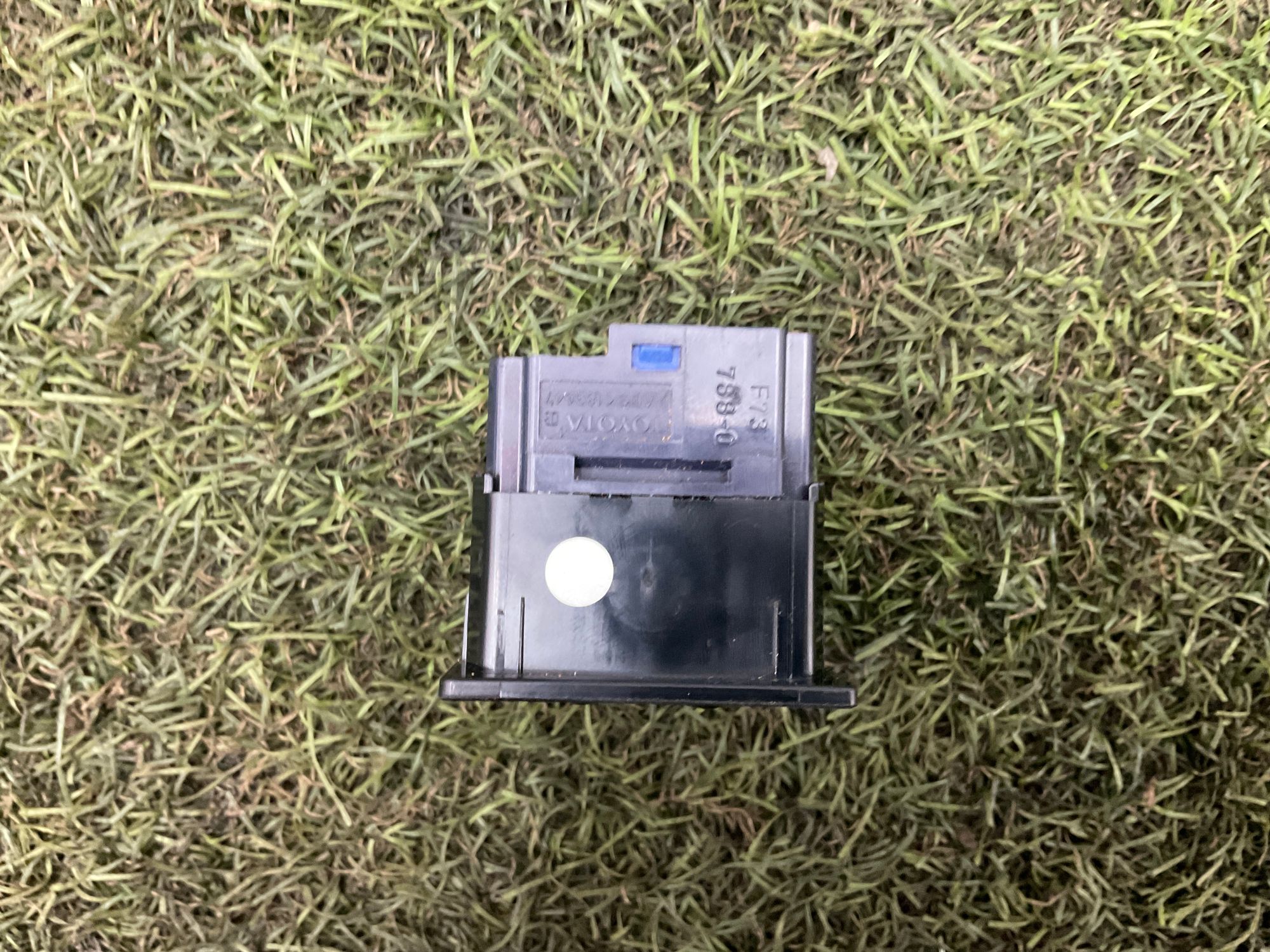 Блок управления зеркалами Toyota Land Cruiser 200 рестайлинг 2 (2015—2023) 2017, 3000 рублей, Москва