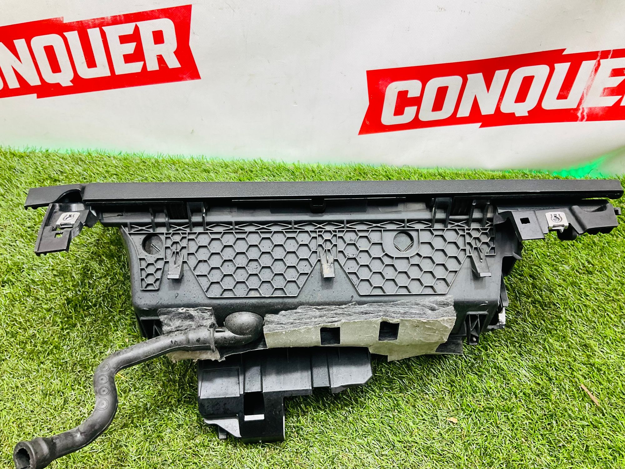 https://ycs.partsauto.market/partsauto-images/thmbs/userImages/h353NjtZg3VDP19b5HMt7LlpbQ93/part/7c3a15a6-f197-4caf-a597-fa0a43853e8f_1785940729803.jpg