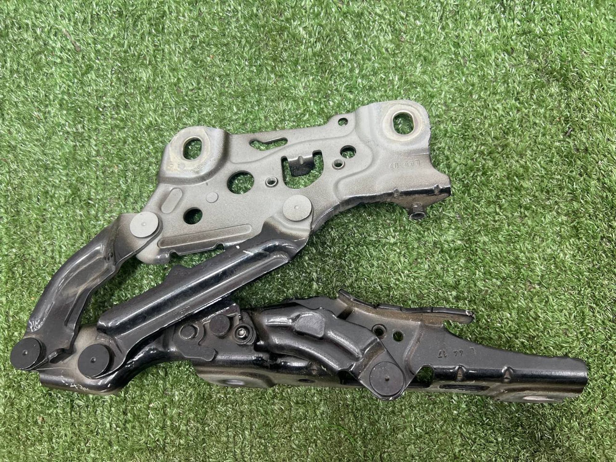 https://ycs.partsauto.market/partsauto-images/thmbs/userImages/h353NjtZg3VDP19b5HMt7LlpbQ93/part/7c5b33c0-3286-42c2-9def-f451f464f898_1730878212324.jpg