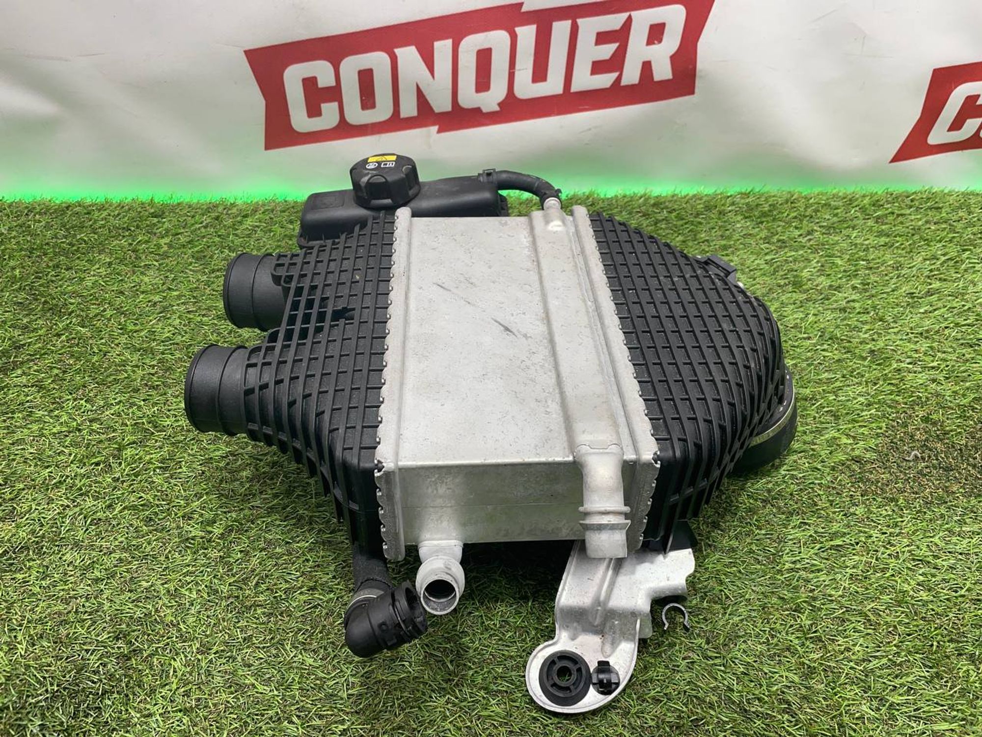 https://ycs.partsauto.market/partsauto-images/thmbs/userImages/h353NjtZg3VDP19b5HMt7LlpbQ93/part/7c5dcf1f-22ff-4523-b081-4327ffbe4c6e_1709897608243.jpg