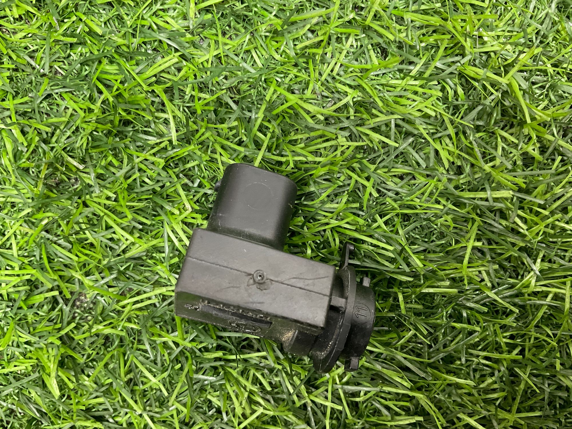 https://ycs.partsauto.market/partsauto-images/thmbs/userImages/h353NjtZg3VDP19b5HMt7LlpbQ93/part/7d291e86-49bb-44f4-8291-dc050e770e47_1736347290474.jpg
