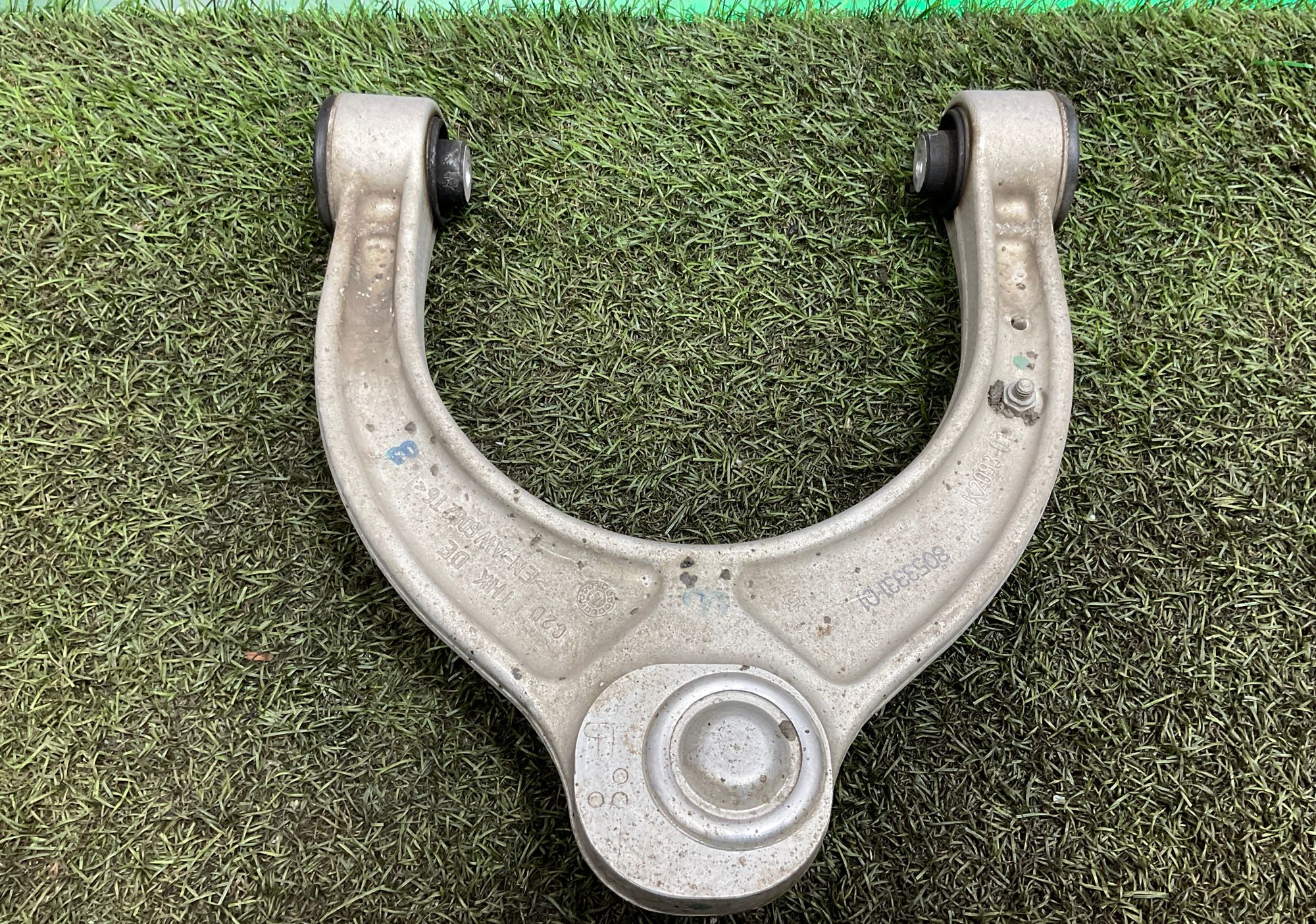 Рычаг передней подвески левый верхний BMW M8, F91/F92/F93 2019, 15000 рублей, Москва