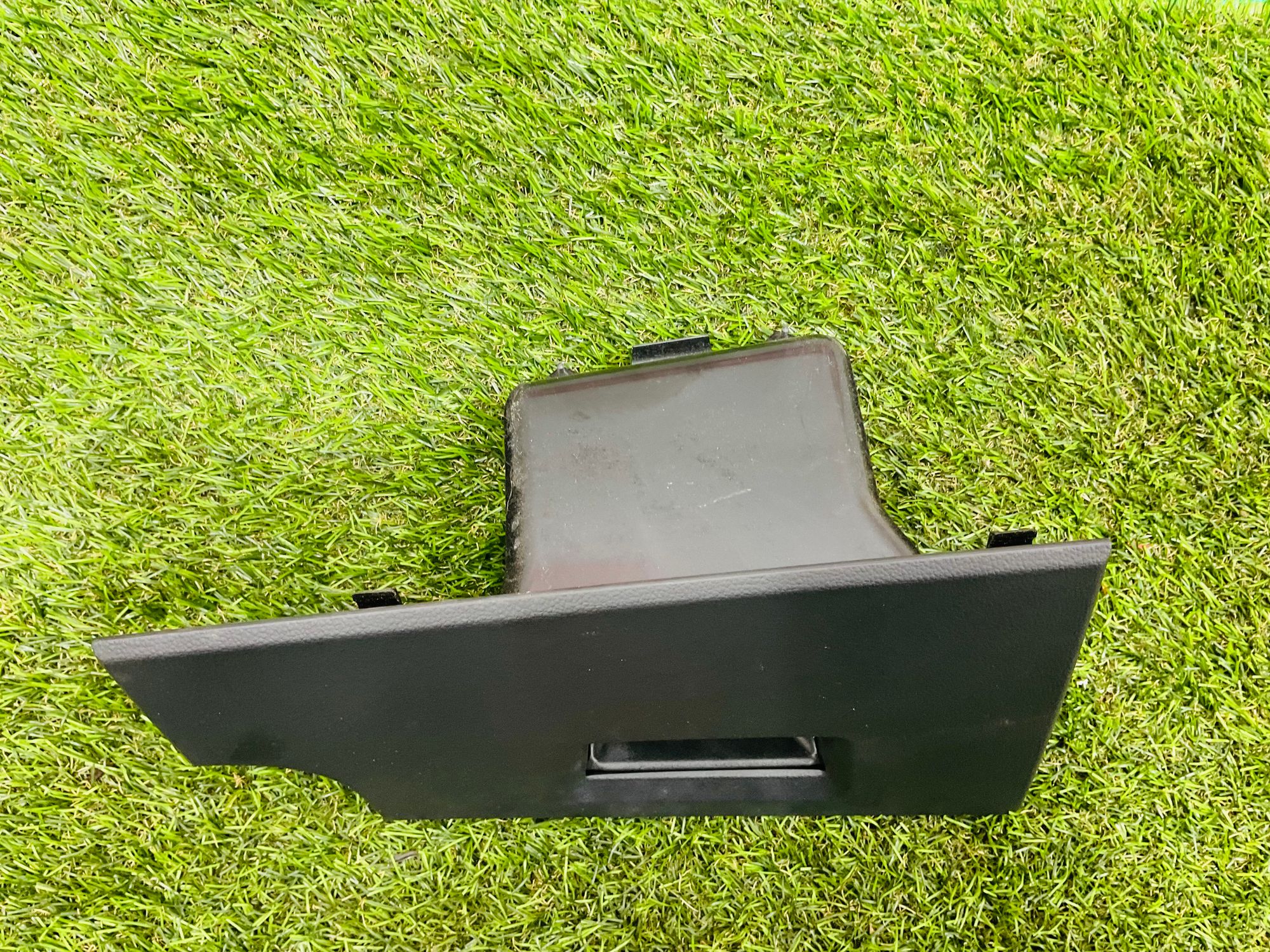 https://ycs.partsauto.market/partsauto-images/thmbs/userImages/h353NjtZg3VDP19b5HMt7LlpbQ93/part/7d54b48f-47b2-4f20-814c-292f0c49eda1_1785850698933.jpg