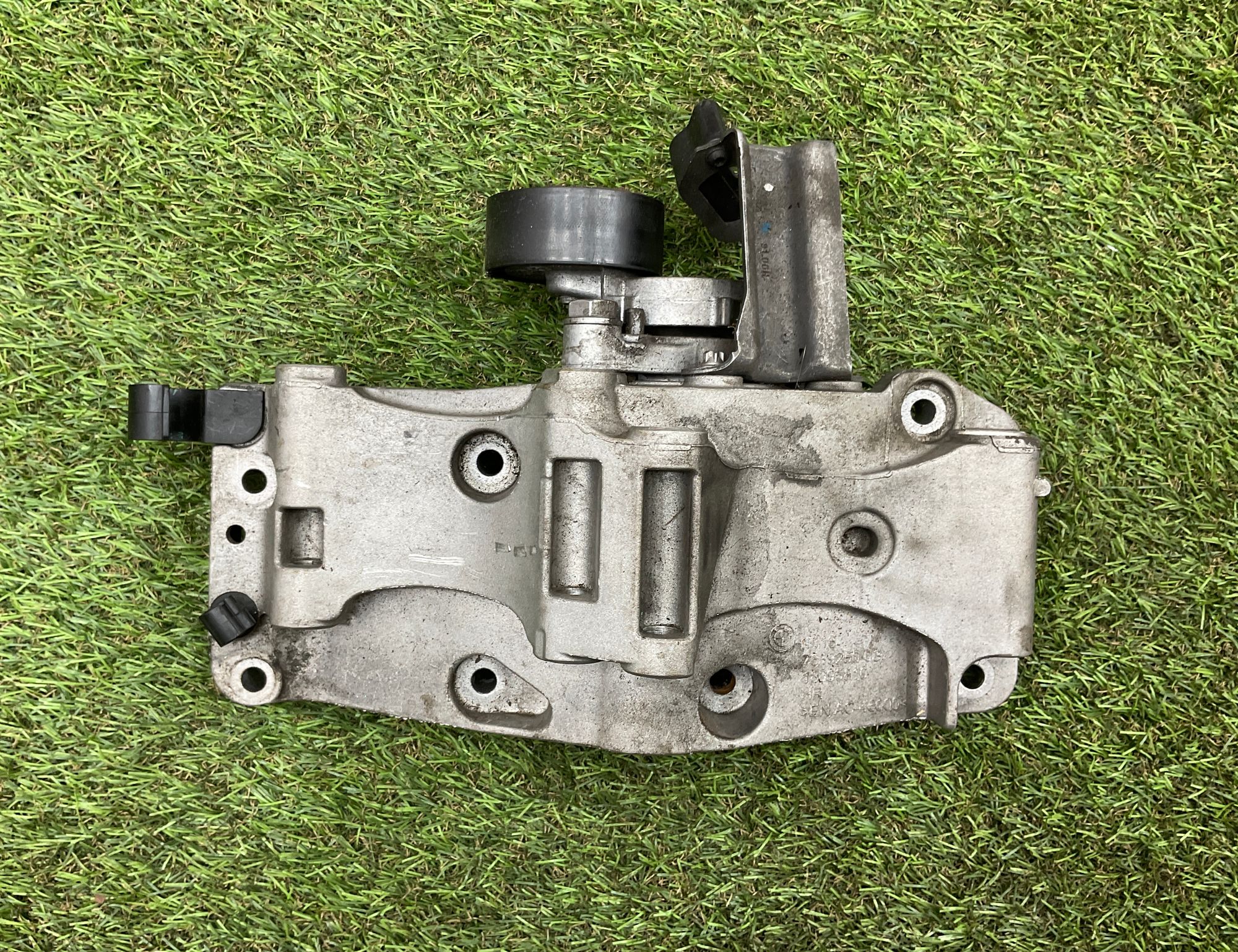 Кронштейн генератора B47 BMW X5, F15, 1000 рублей, Москва