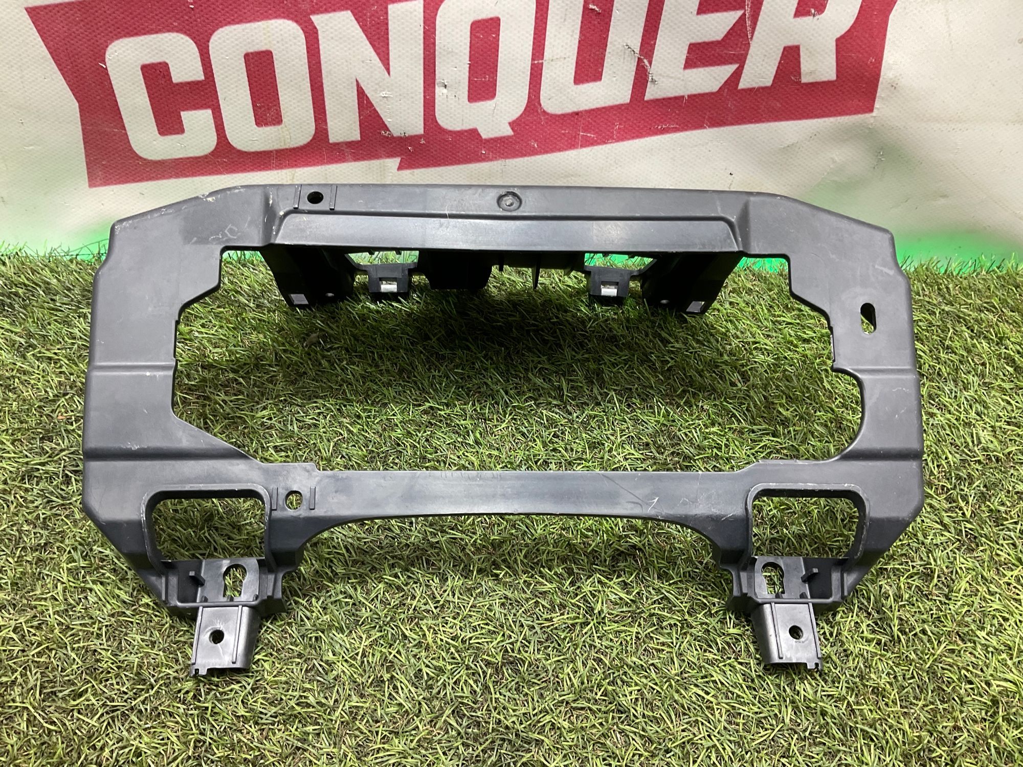 Крепление приборной панели Land Rover Defender II L663 2022, 2500 рублей, Москва