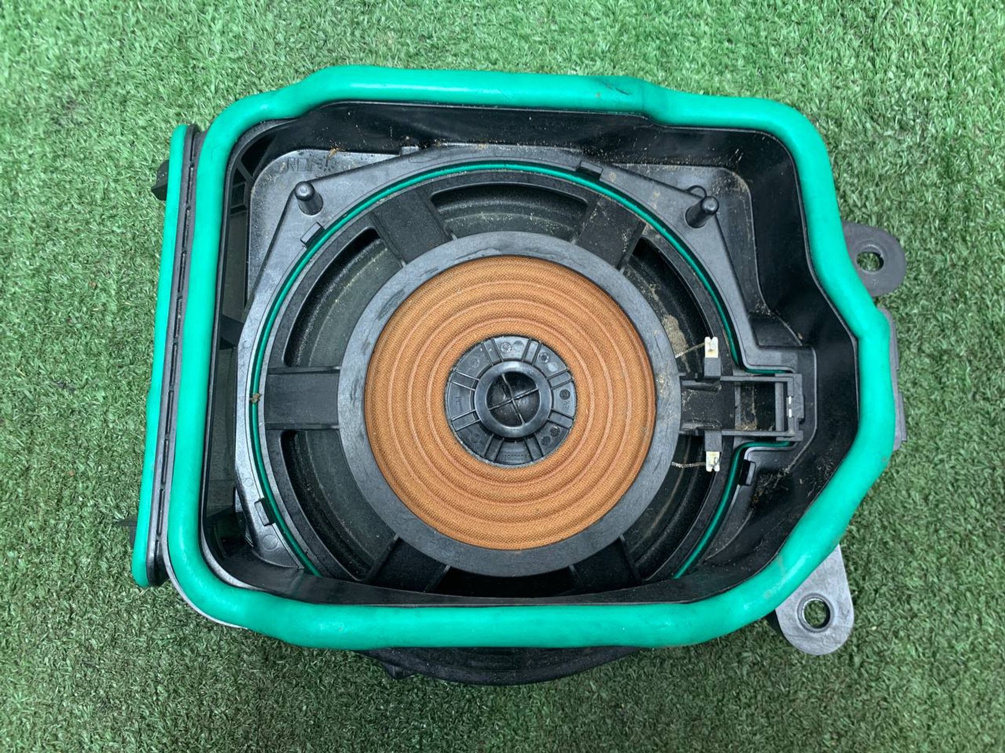 https://ycs.partsauto.market/partsauto-images/thmbs/userImages/h353NjtZg3VDP19b5HMt7LlpbQ93/part/7df9f1cf-01a5-4477-a05d-5cd2cf1a1e75_1731585208515.jpg