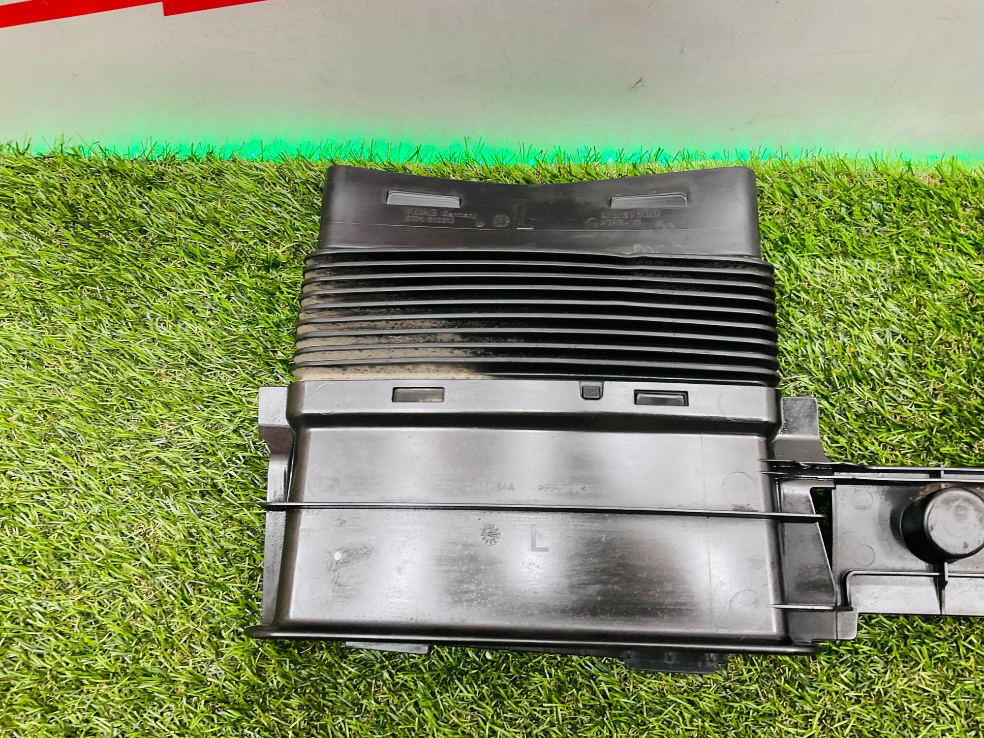 https://ycs.partsauto.market/partsauto-images/thmbs/userImages/h353NjtZg3VDP19b5HMt7LlpbQ93/part/7e2604f6-c4d0-45ae-9e0c-c39c74893a6b_1786022521171.jpg