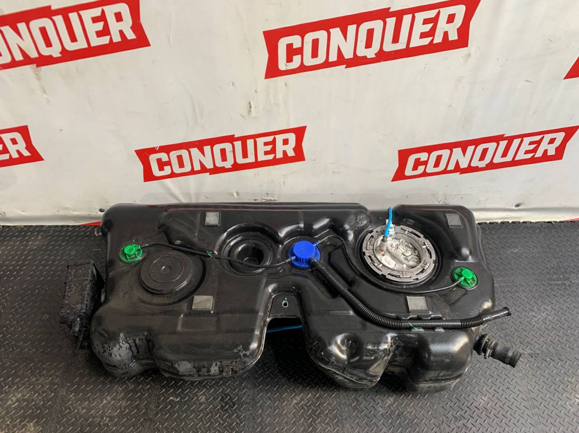 https://ycs.partsauto.market/partsauto-images/thmbs/userImages/h353NjtZg3VDP19b5HMt7LlpbQ93/part/7e4b2566-ef9d-4874-adff-2925dc3dfd06_1732009906622.jpg