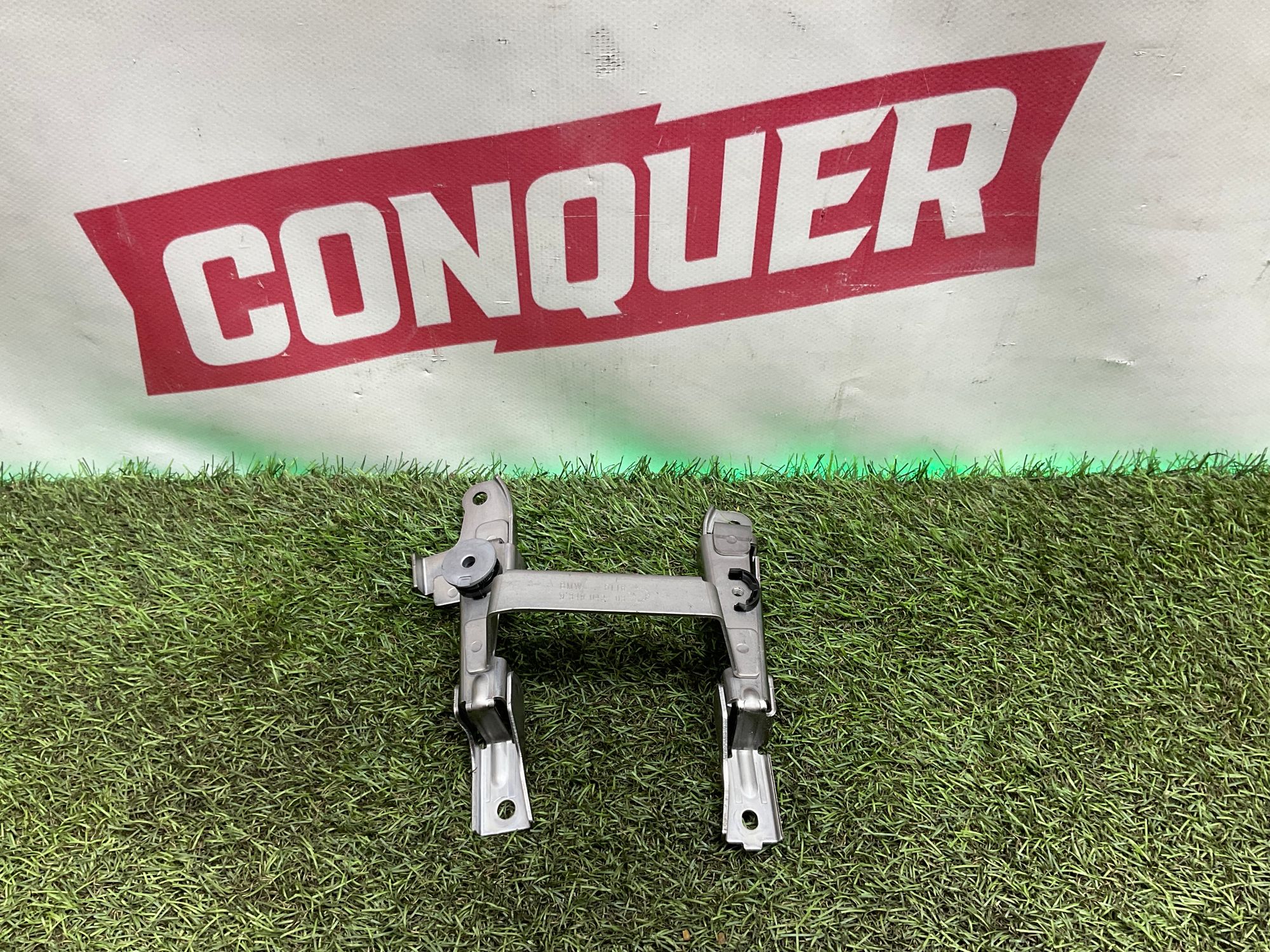 Кронштейн центральной консоли BMW 5 серия, G30/G31 рестайлинг, 500 рублей, Москва