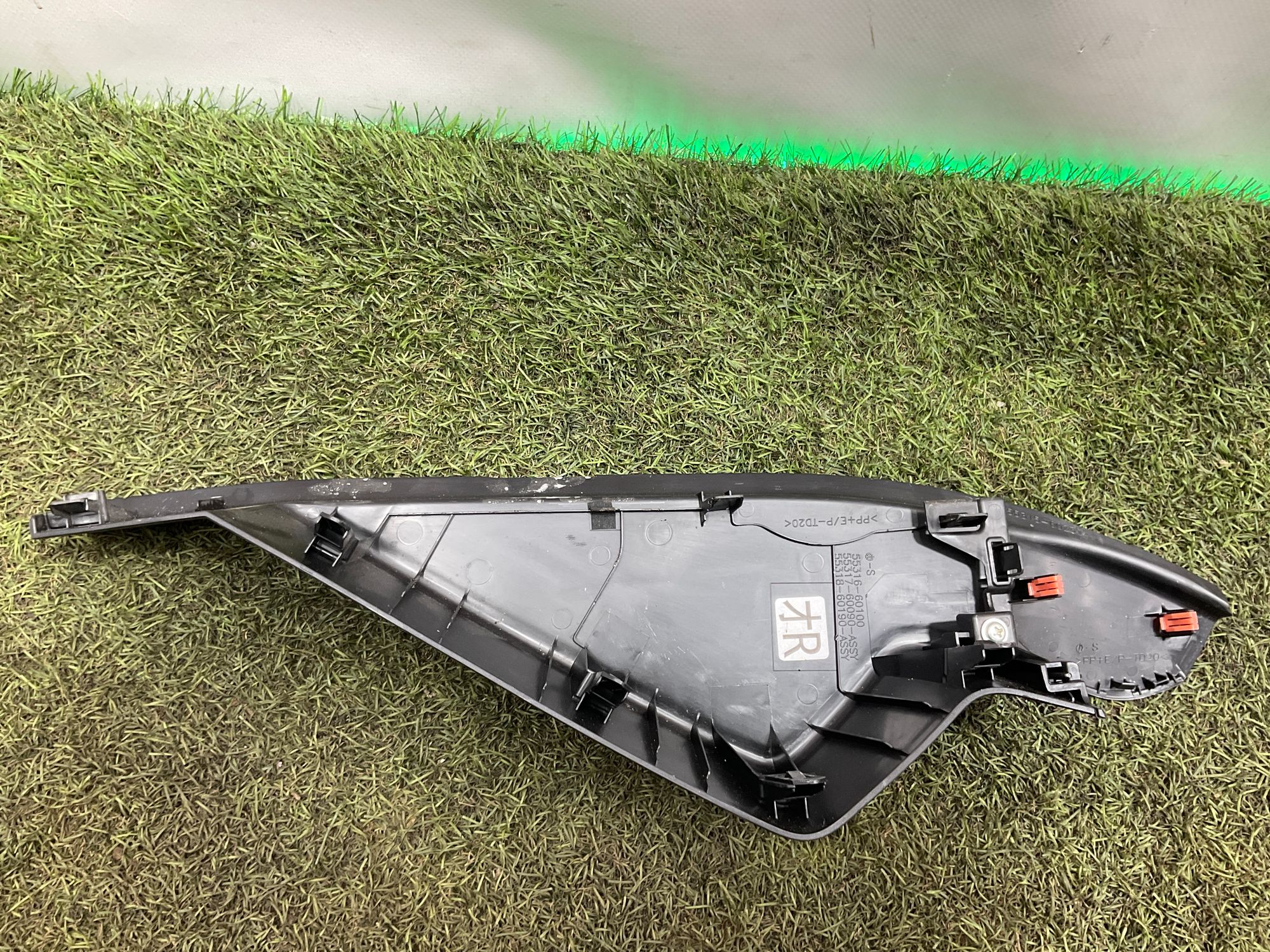 Накладка торпедо правая Toyota Land Cruiser 300 (2021—2023) 2024, 2500 рублей, Москва