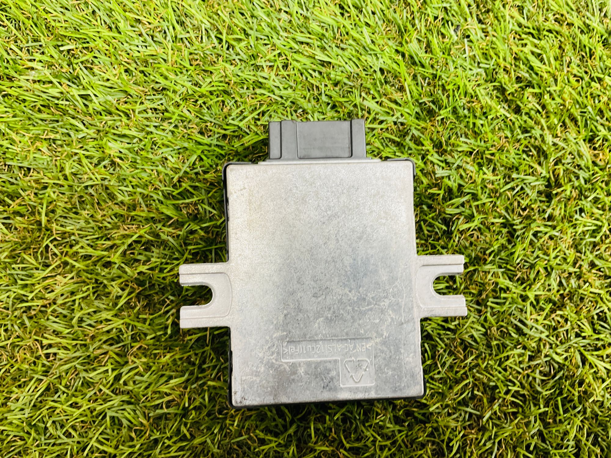 https://ycs.partsauto.market/partsauto-images/thmbs/userImages/h353NjtZg3VDP19b5HMt7LlpbQ93/part/7ecfc69d-261c-4064-a8c8-15200dba9194_1779263847711.jpg
