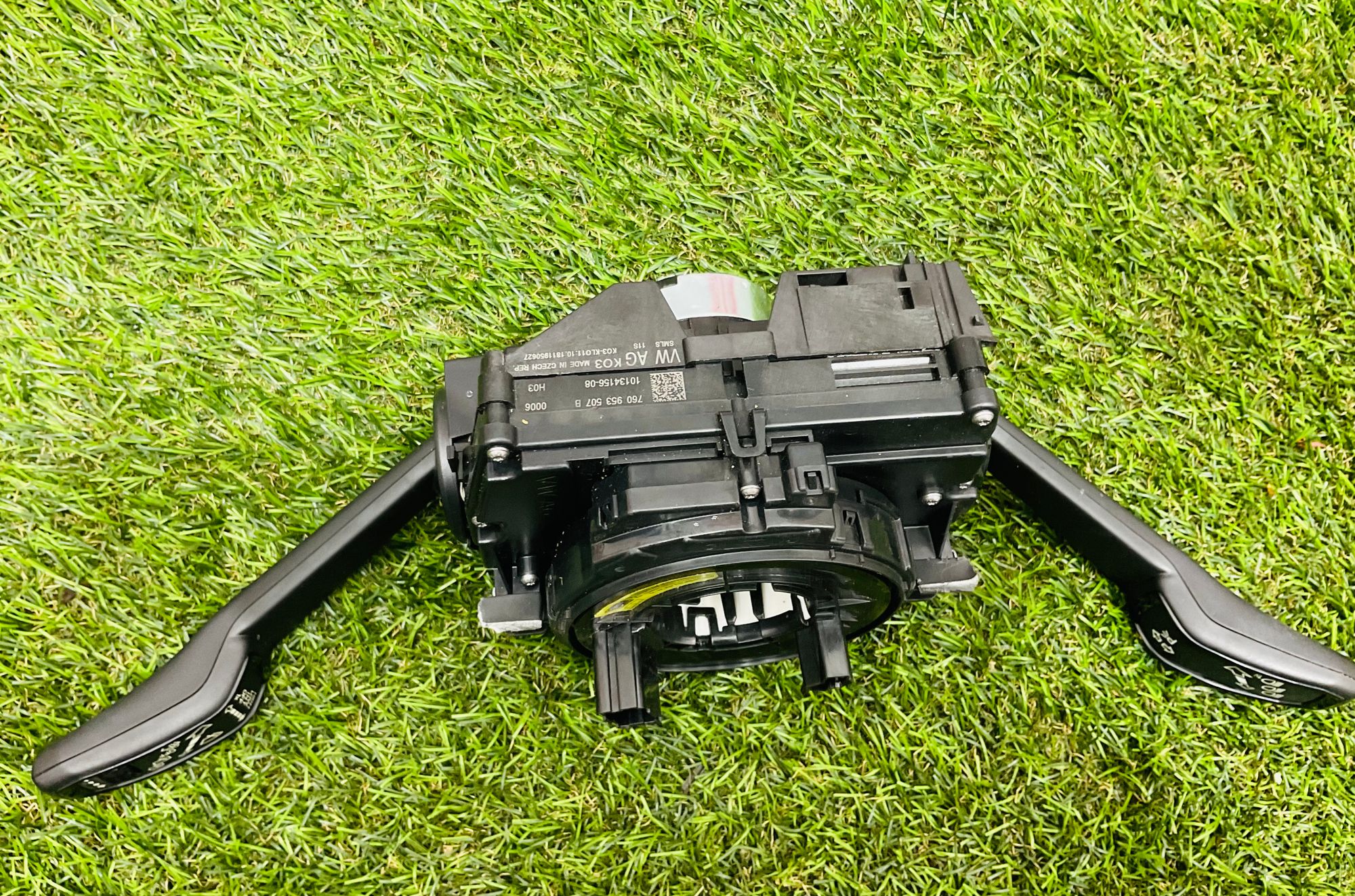 https://ycs.partsauto.market/partsauto-images/thmbs/userImages/h353NjtZg3VDP19b5HMt7LlpbQ93/part/7ef1ab8e-adb6-465b-85bb-5aa61de3dee3_1785851541378.jpg