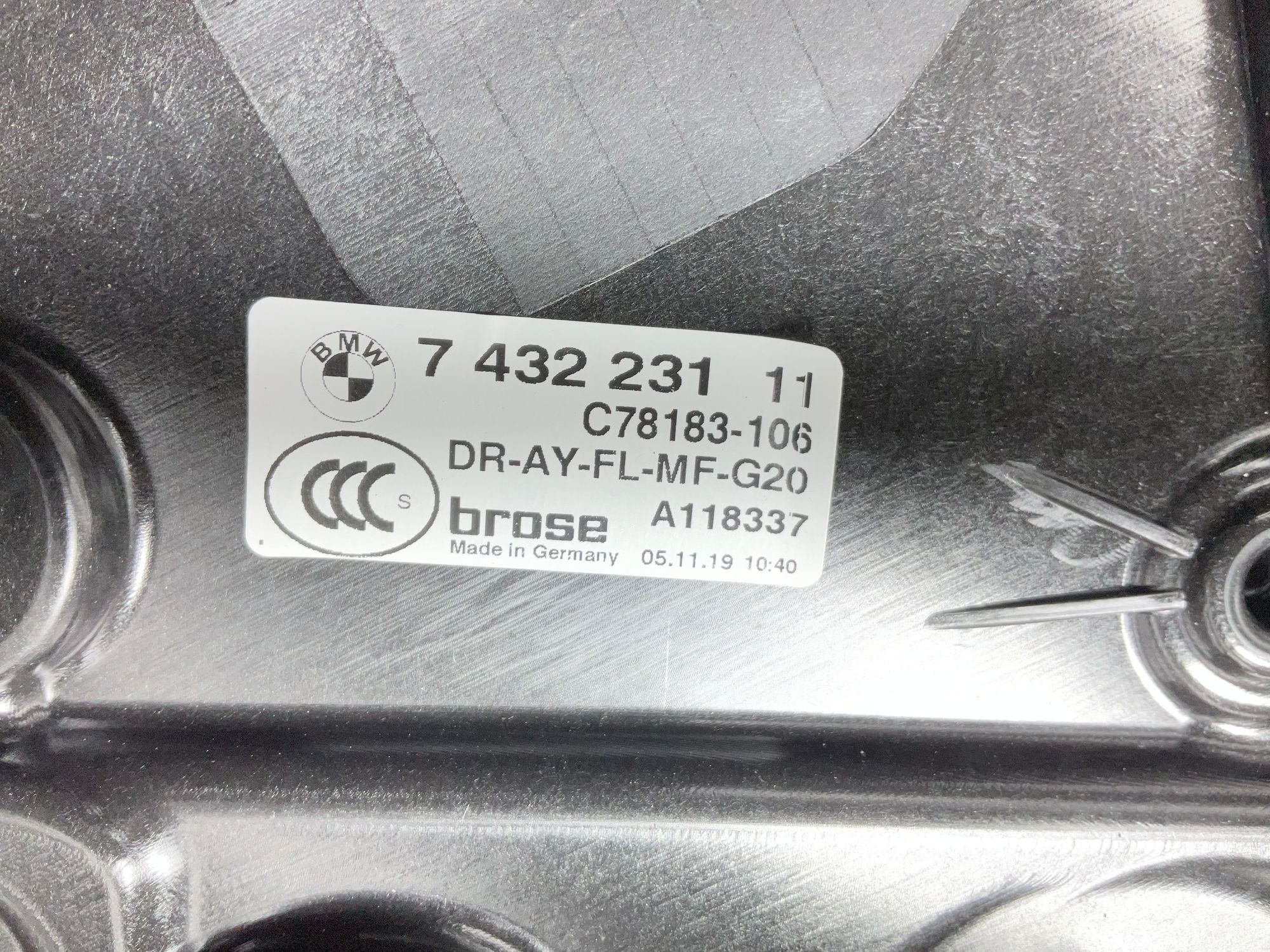 https://ycs.partsauto.market/partsauto-images/thmbs/userImages/h353NjtZg3VDP19b5HMt7LlpbQ93/part/7f07e25a-5eb4-41c6-9f91-4d76a10541ac_1781353103639.jpg