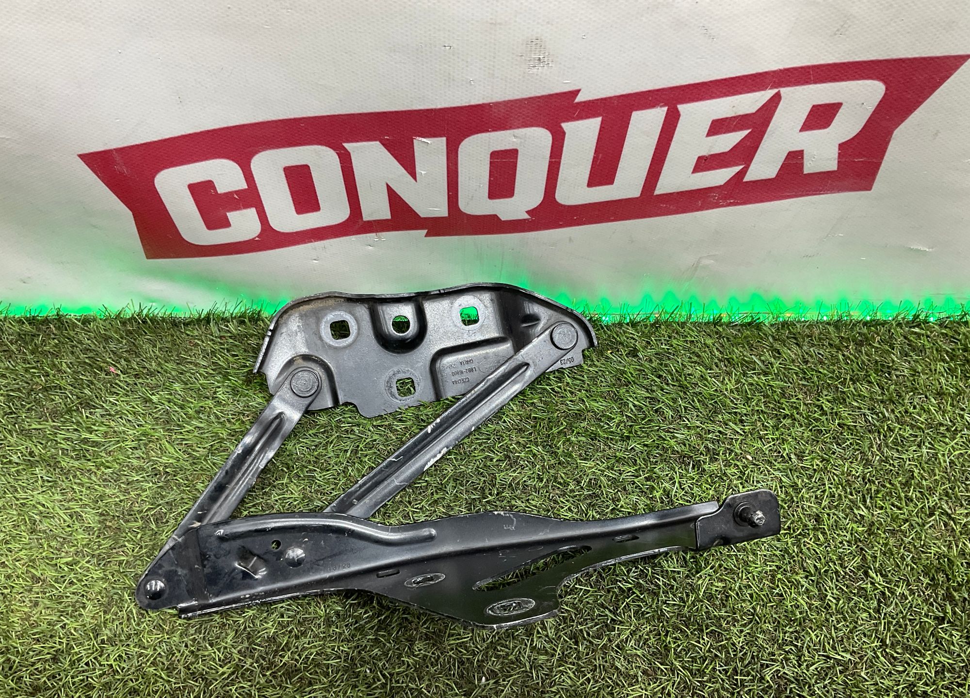 Петля капота правая Land Rover Defender II L663 2022, 9500 рублей, Москва