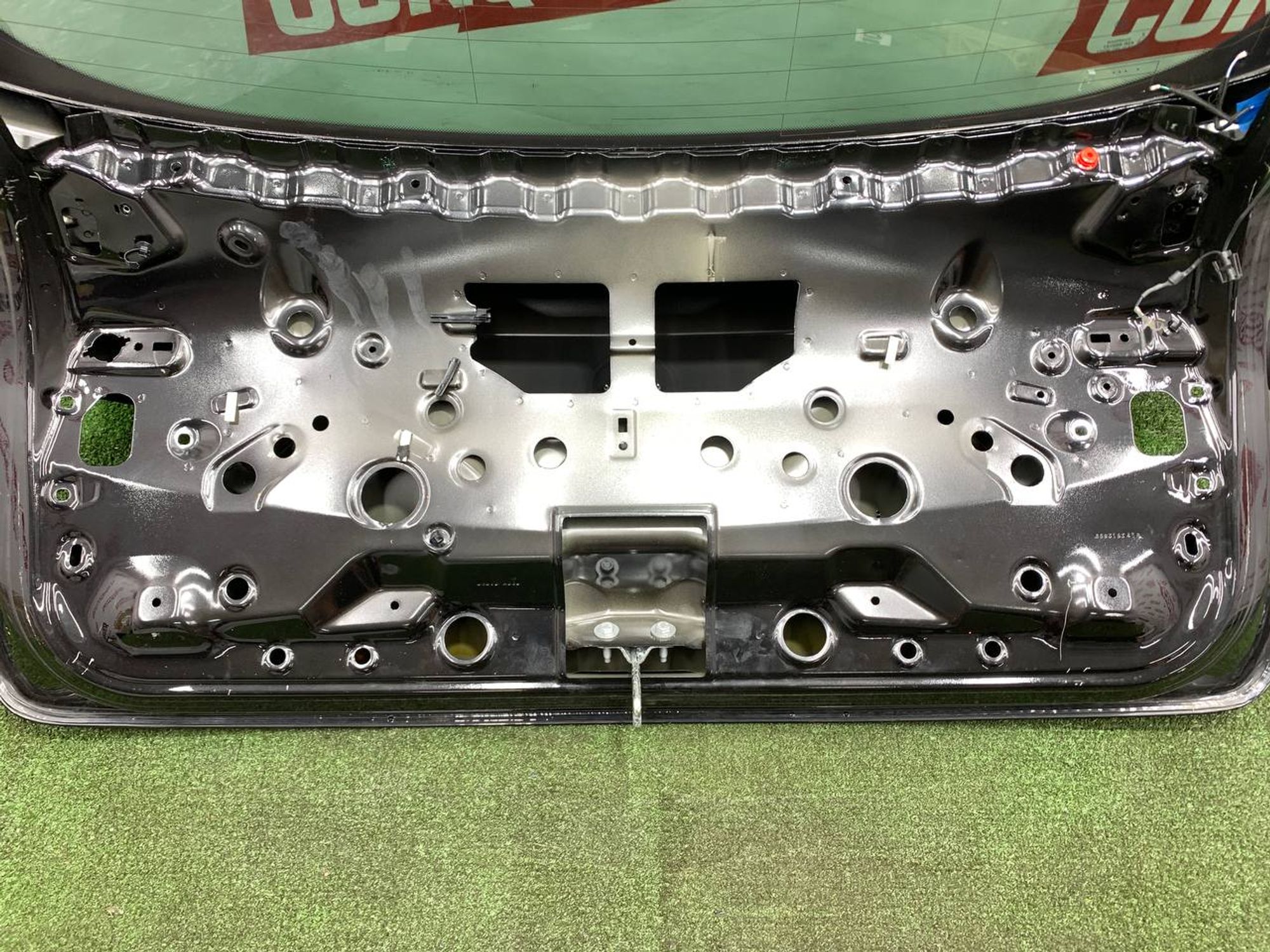 https://ycs.partsauto.market/partsauto-images/thmbs/userImages/h353NjtZg3VDP19b5HMt7LlpbQ93/part/7faa7833-0063-489f-bfaa-f3cf25fcfaf6_1726832652807.jpg
