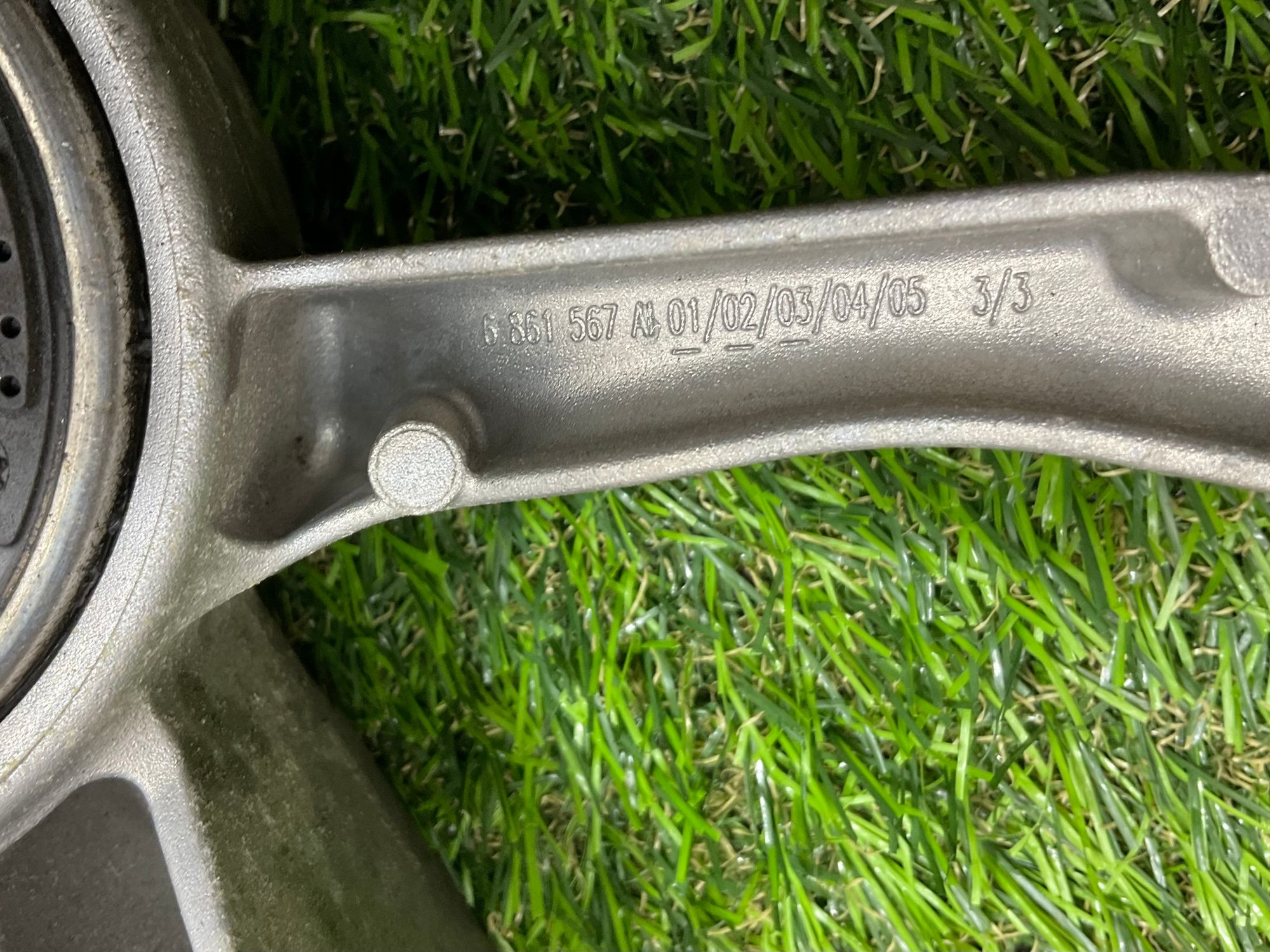 https://ycs.partsauto.market/partsauto-images/thmbs/userImages/h353NjtZg3VDP19b5HMt7LlpbQ93/part/7fdfb060-2796-40ee-9264-9da372a4399e_1781256928924.jpg