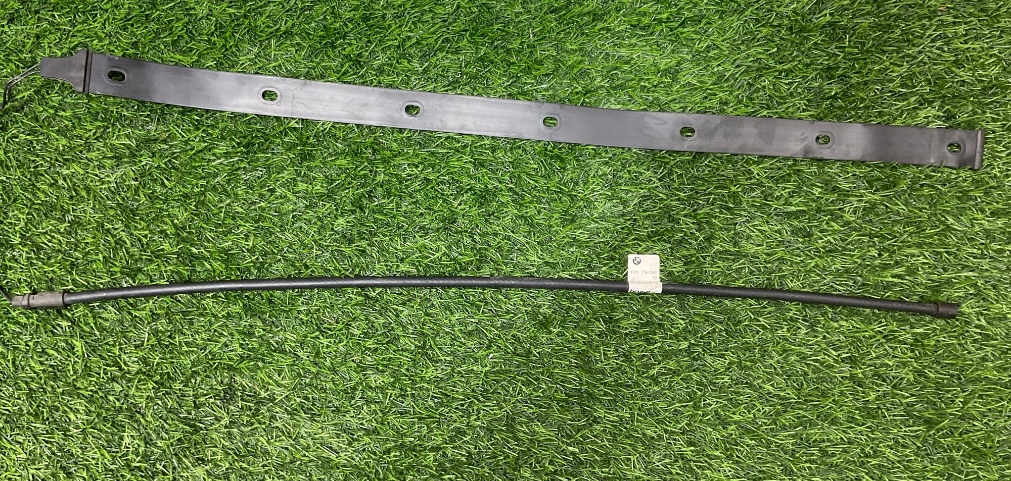 https://ycs.partsauto.market/partsauto-images/thmbs/userImages/h353NjtZg3VDP19b5HMt7LlpbQ93/part/80467292-78d2-4954-8497-22e4121a8f4e_1735206790426.jpg