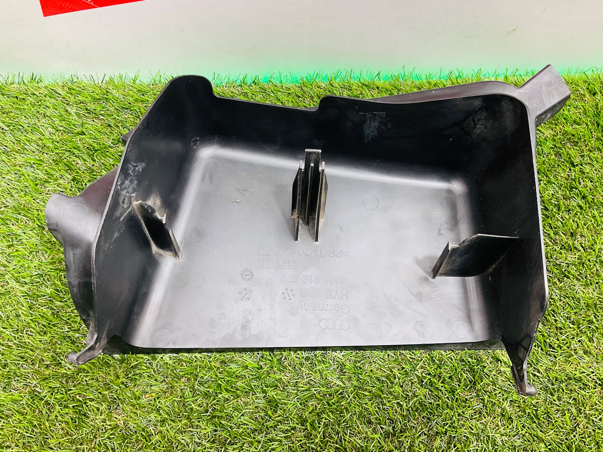 https://ycs.partsauto.market/partsauto-images/thmbs/userImages/h353NjtZg3VDP19b5HMt7LlpbQ93/part/8065db0e-d5b1-4dea-9587-9d14b35d8de5_1785574650012.jpg