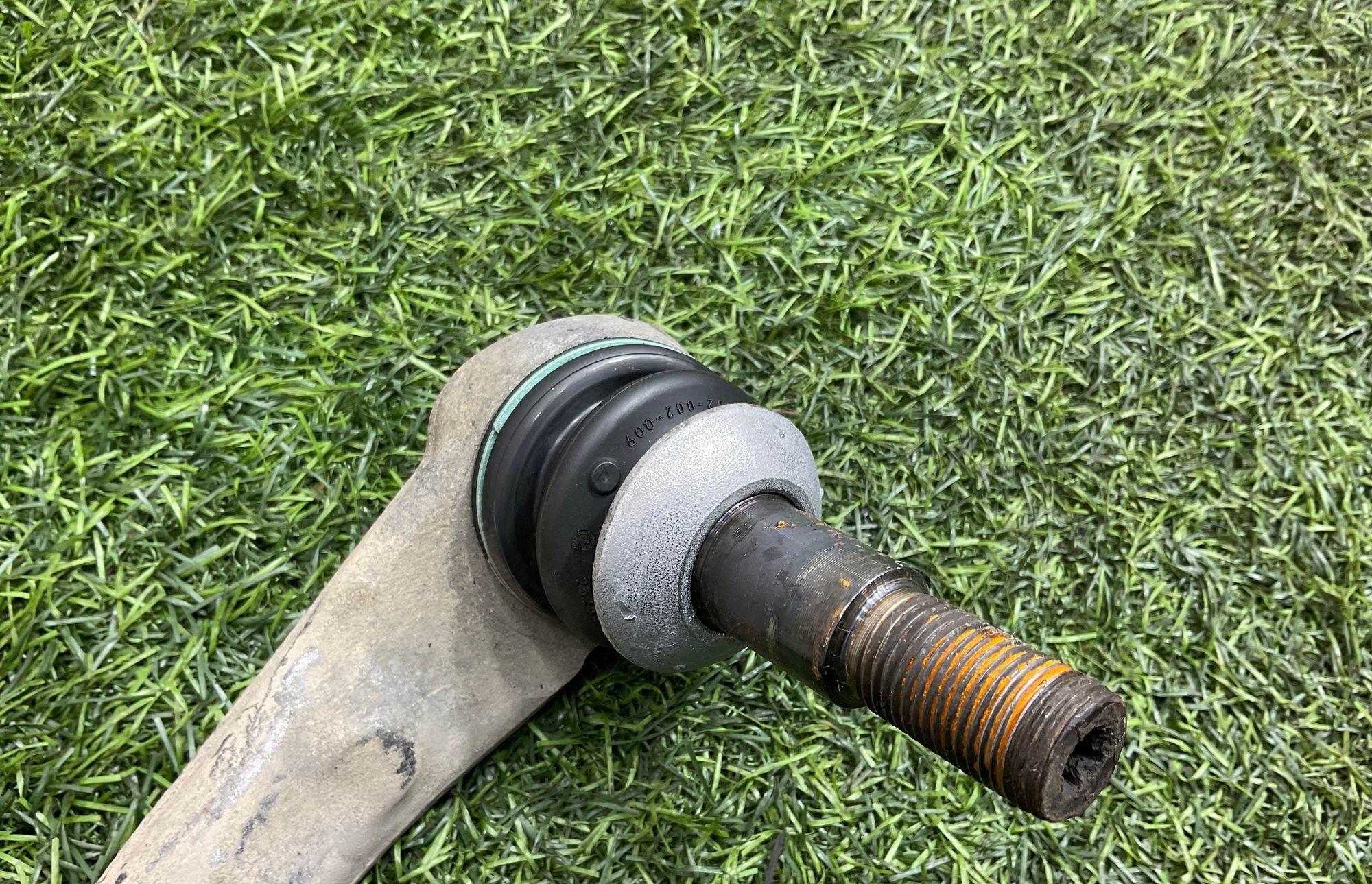https://ycs.partsauto.market/partsauto-images/thmbs/userImages/h353NjtZg3VDP19b5HMt7LlpbQ93/part/80bbd93a-4db8-49b9-8c73-432eb294e25b_1744025993774.jpg